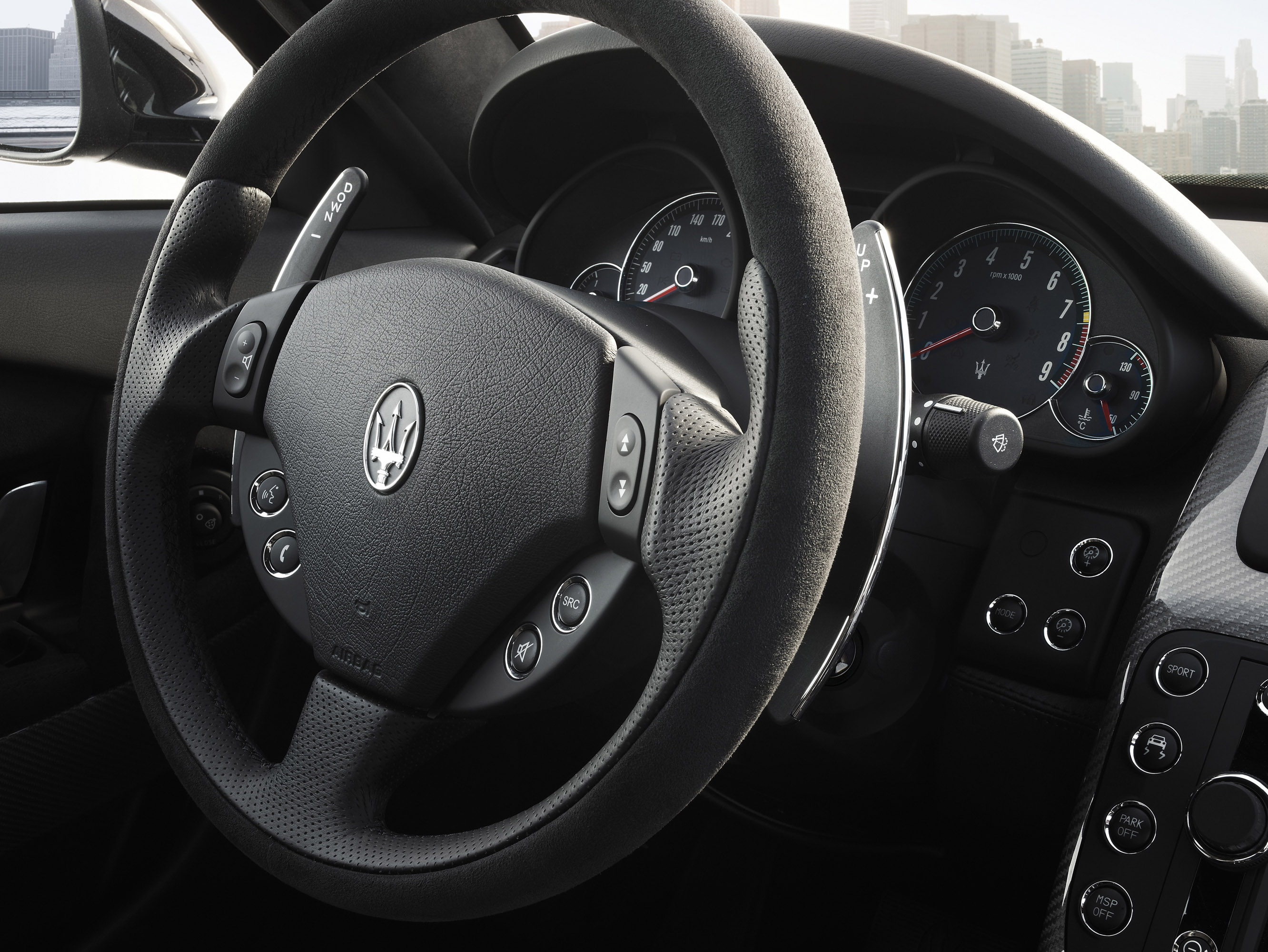 Maserati Quattroporte Sport GT S photo #8