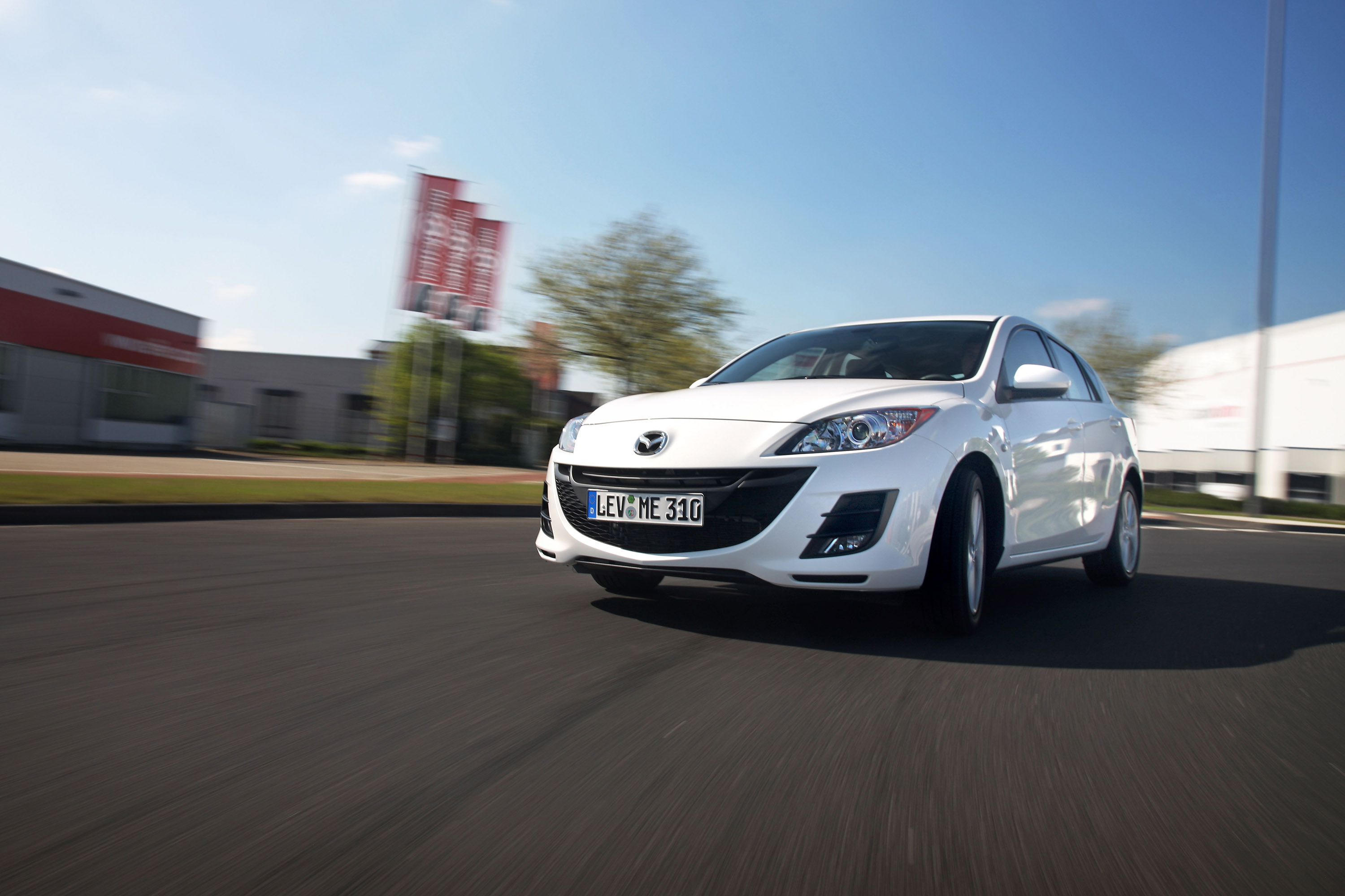 2010 Mazda 3 i-stop - HD Pictures @ carsinvasion.com 2010 Mazda 3 i-stop - HD Pictures @ carsinvasion.com