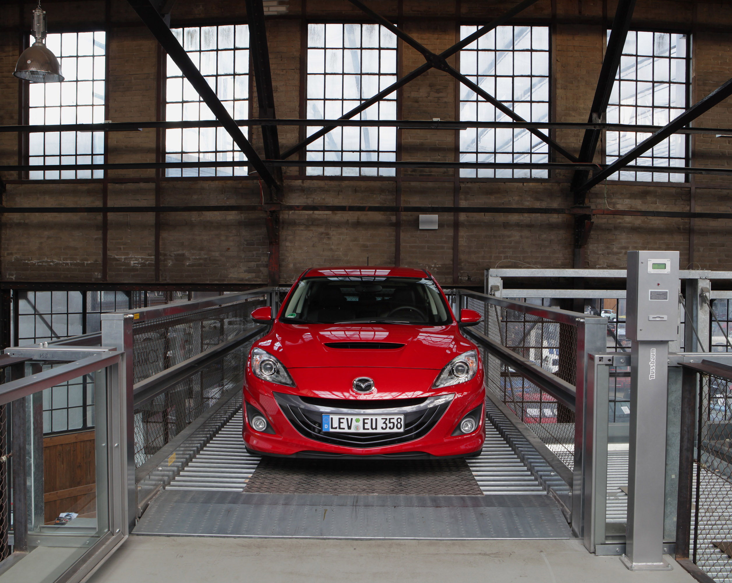 Mazda 3 MPS photo #35
