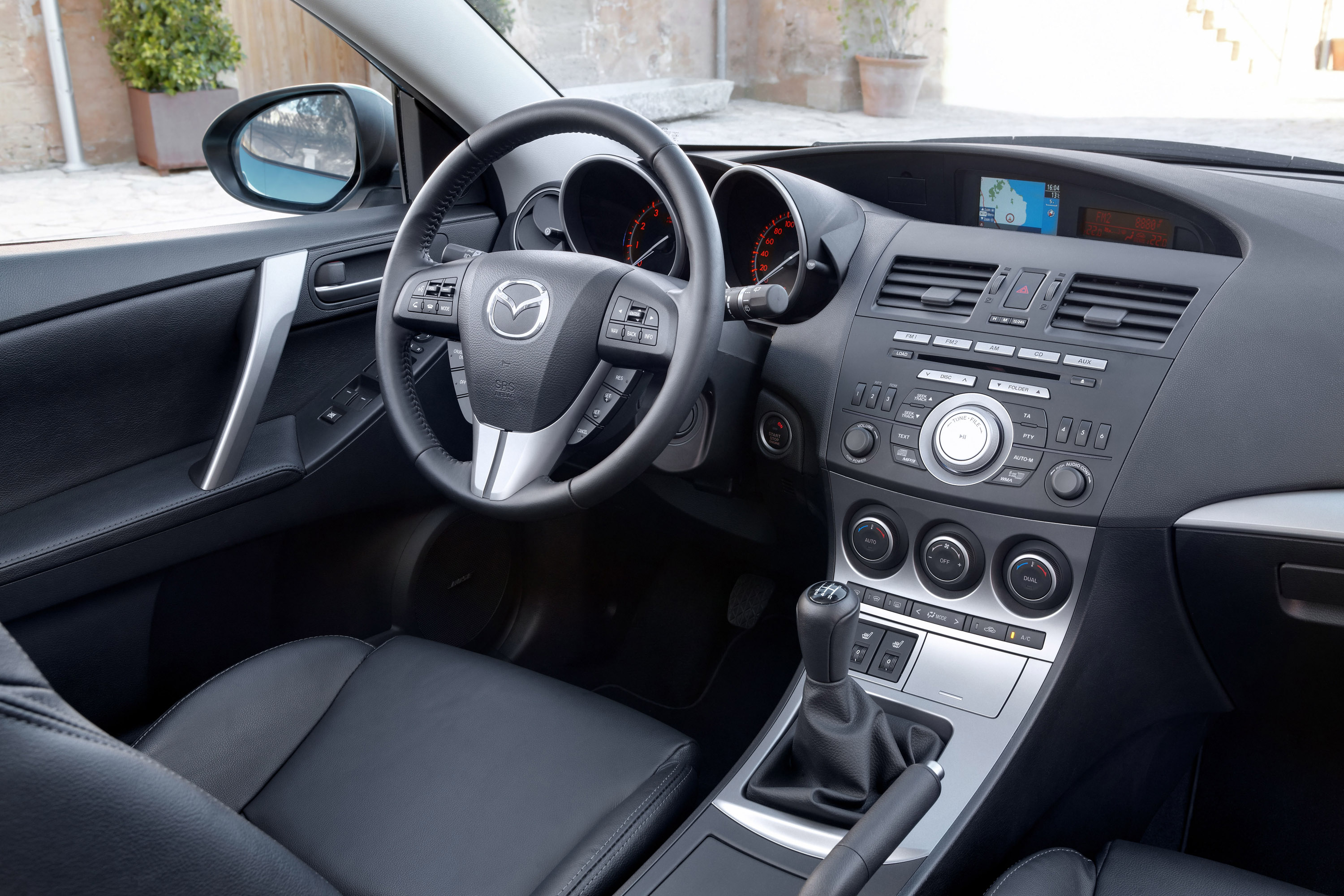 Mazda 3 Sedan photo #21