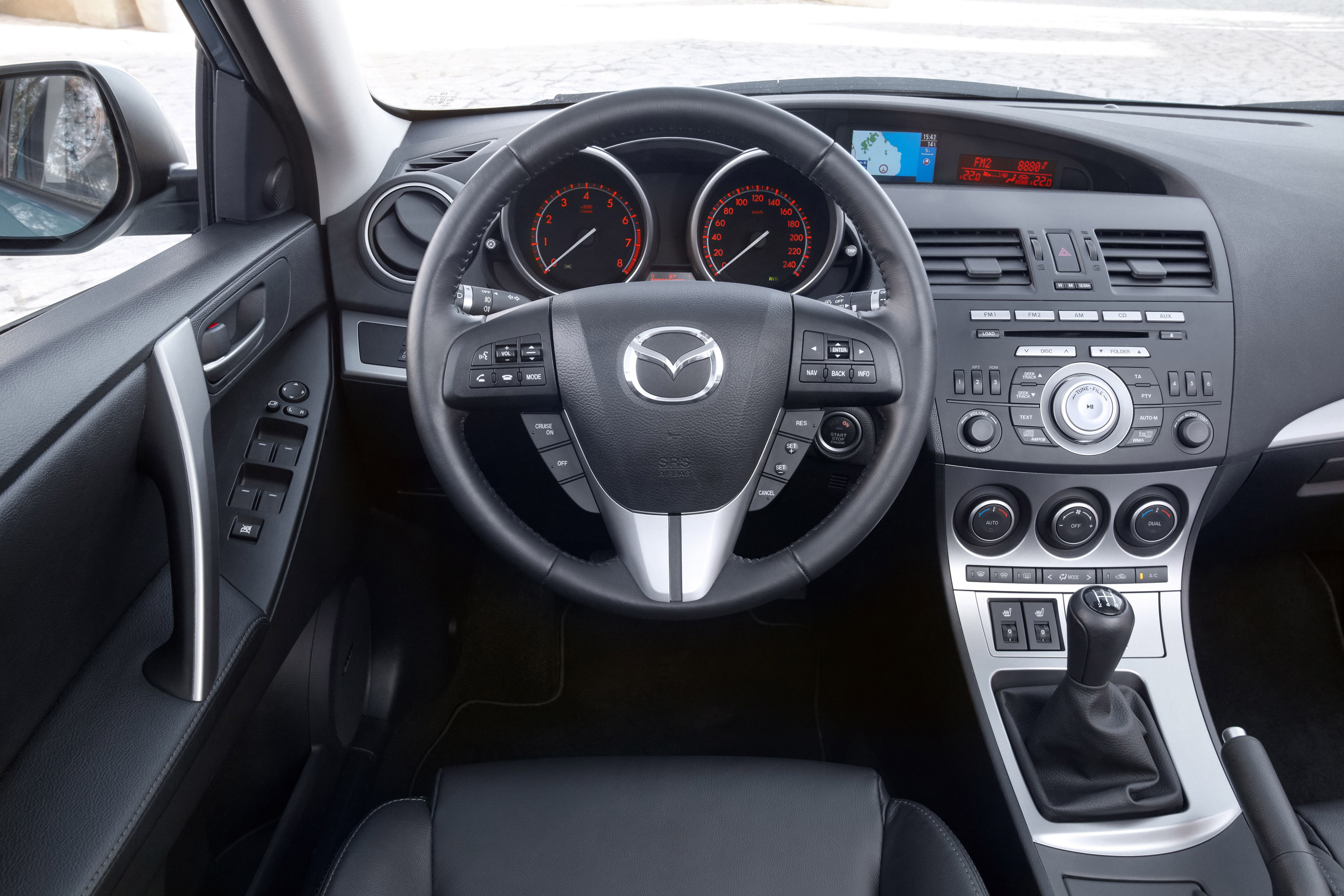 Mazda 3 Sedan photo #23