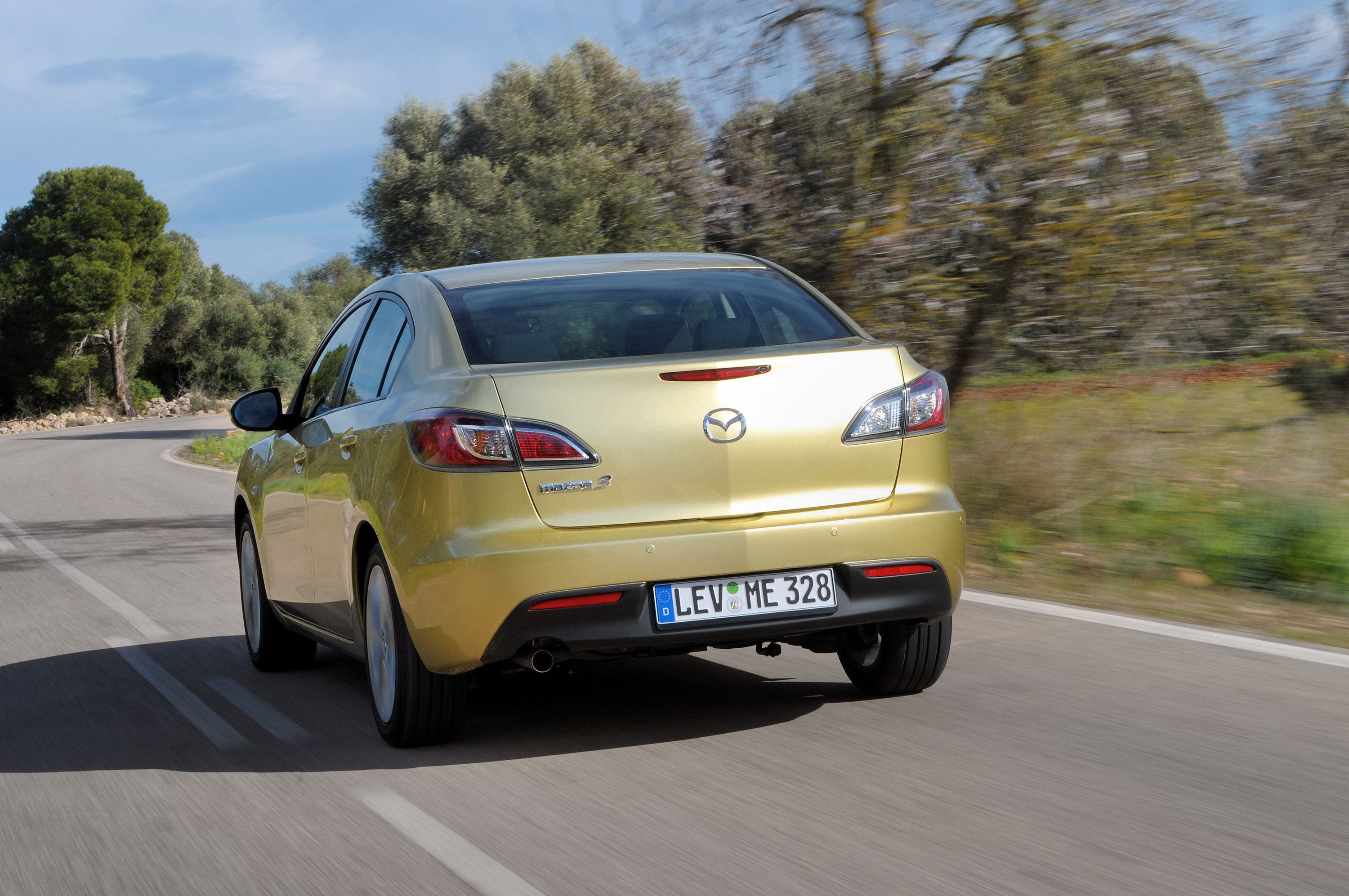 Mazda 3 Sedan photo #34