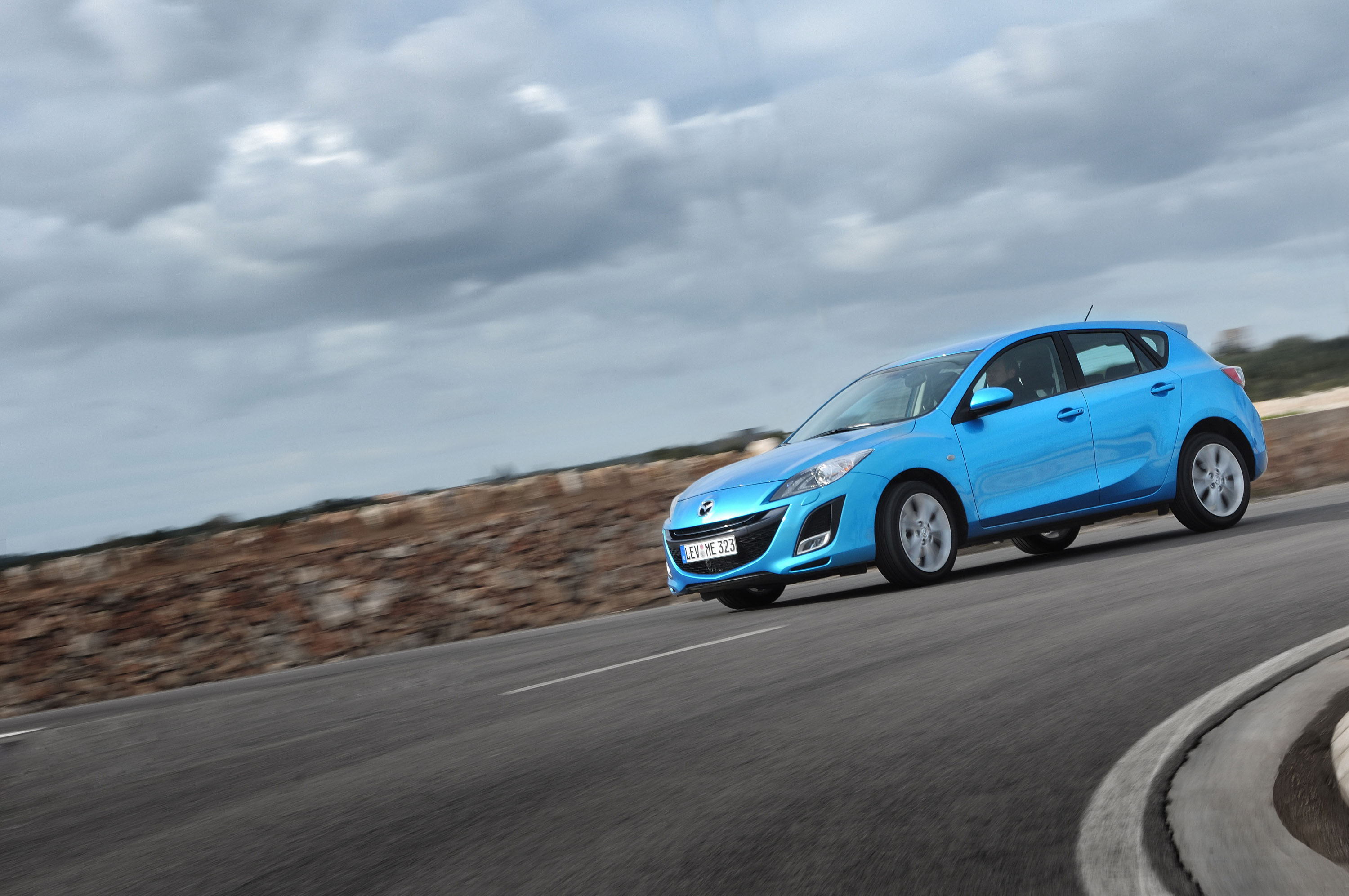 Mazda 3 photo #24