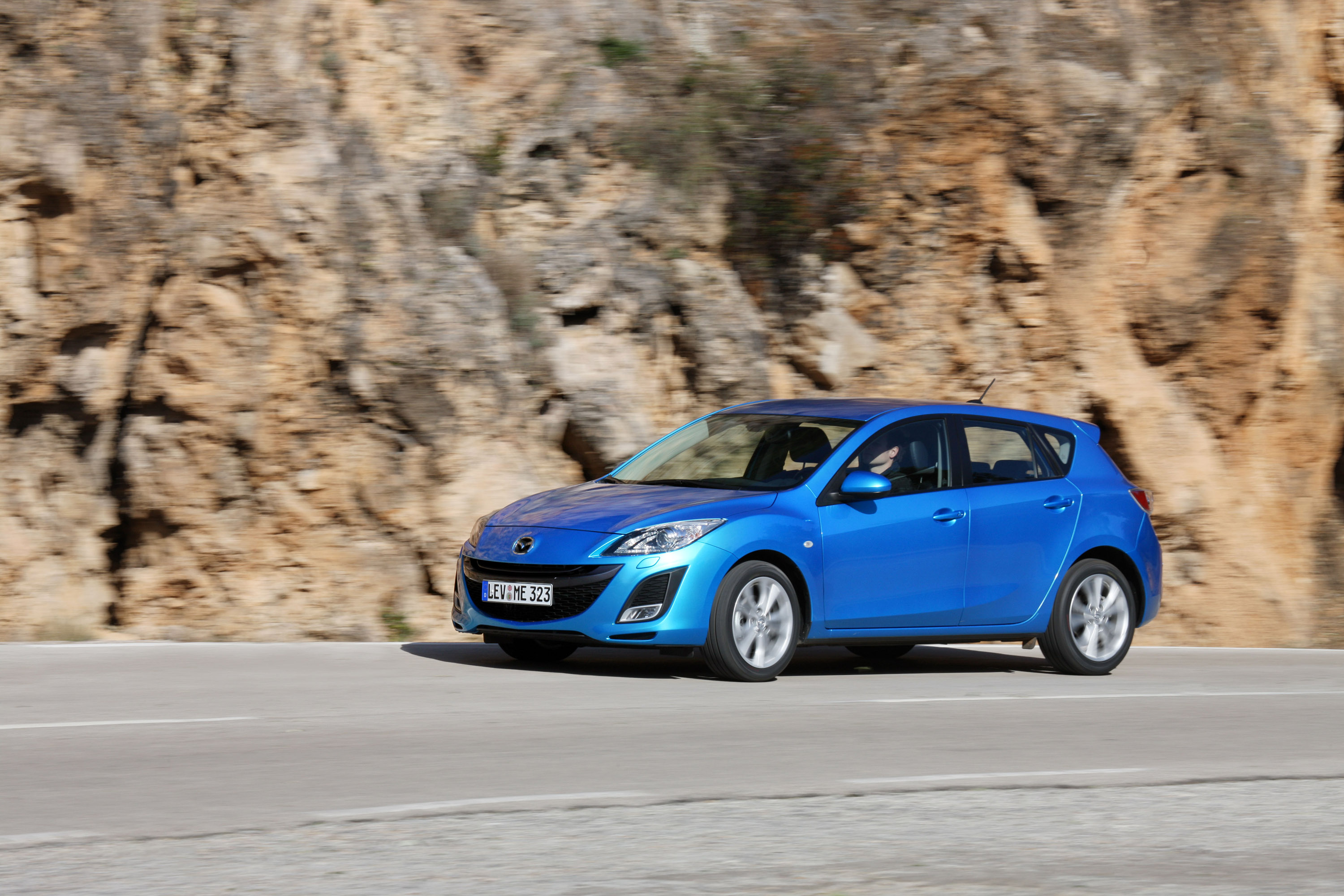 Mazda 3 photo #29