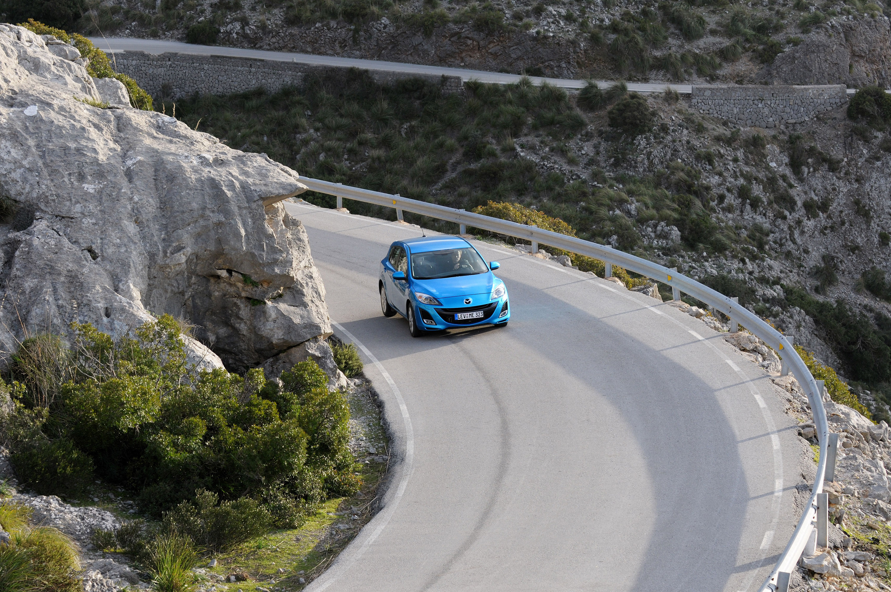 Mazda 3 photo #41