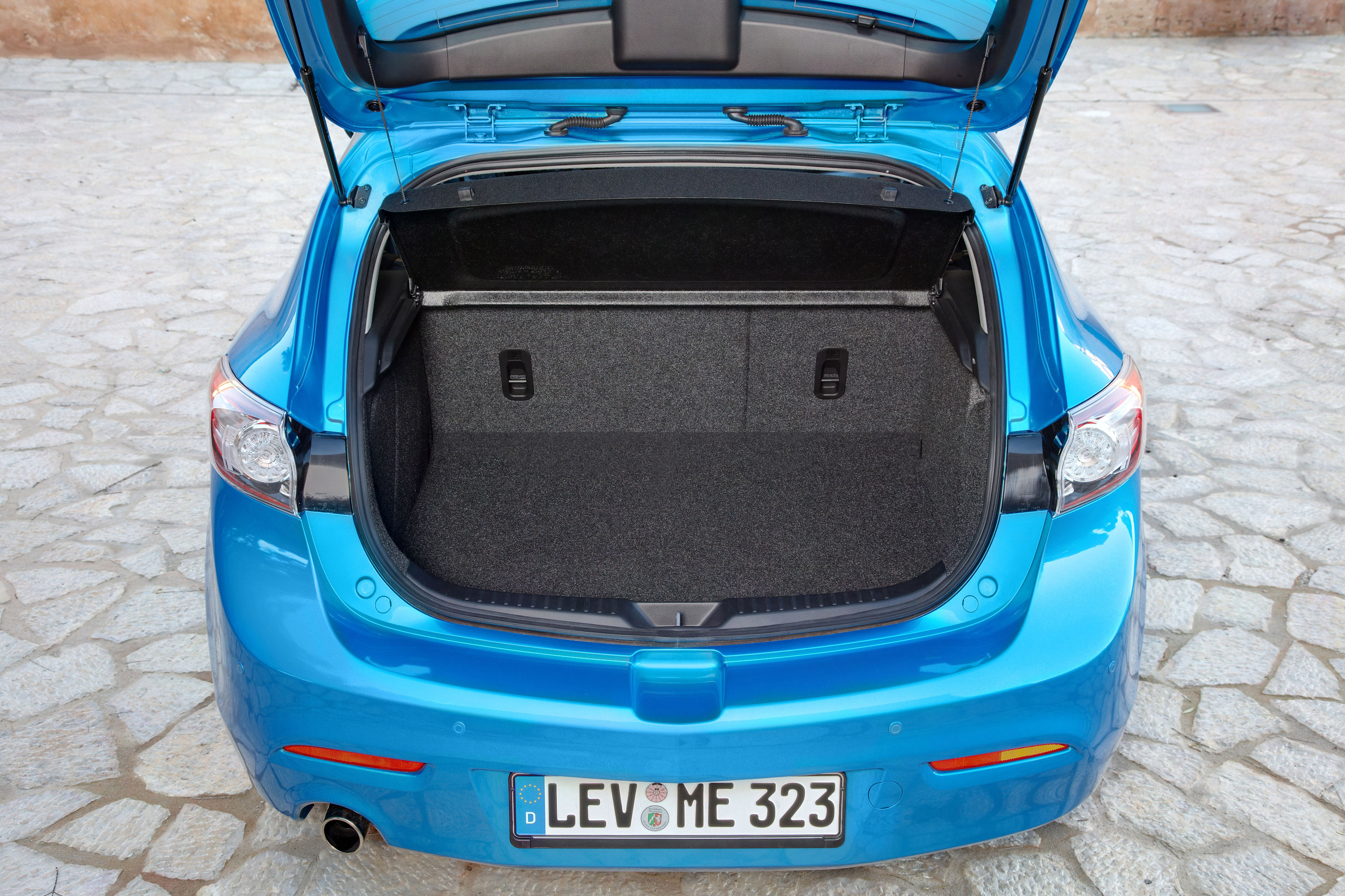 Mazda 3 photo #70