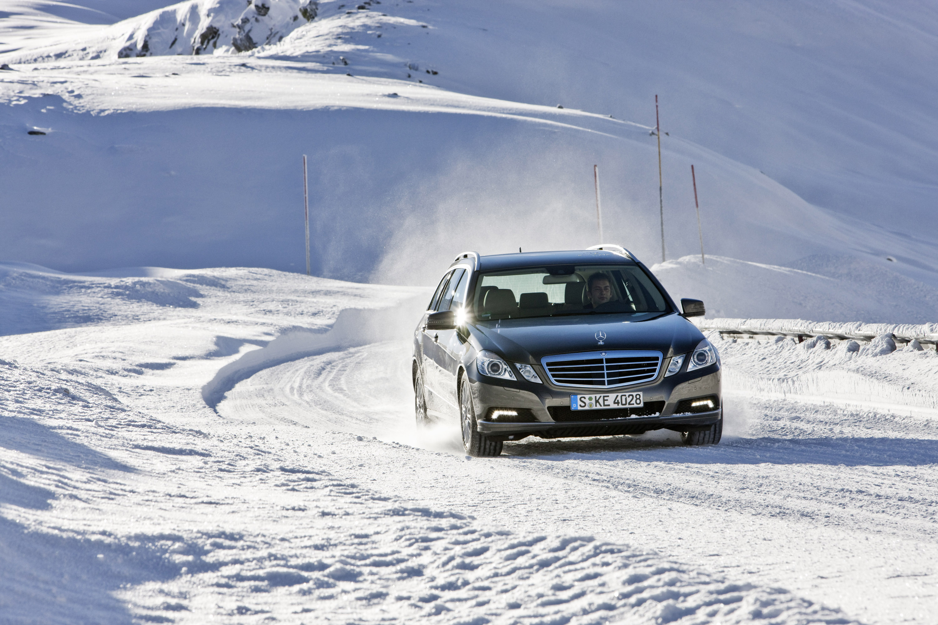 Mercedes-Benz E-Class 4Matic photo #3