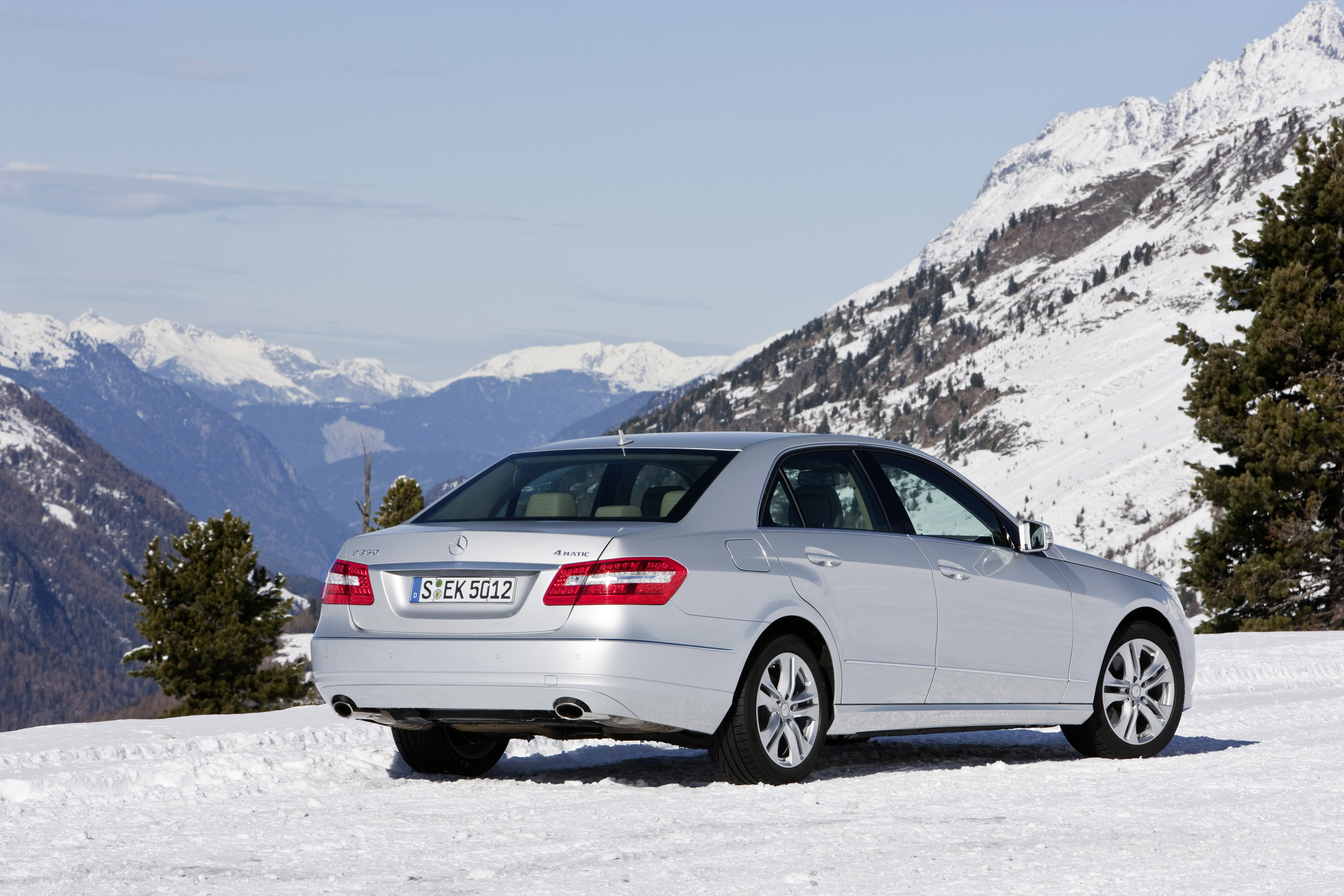 Mercedes-Benz E-Class 4Matic photo #27