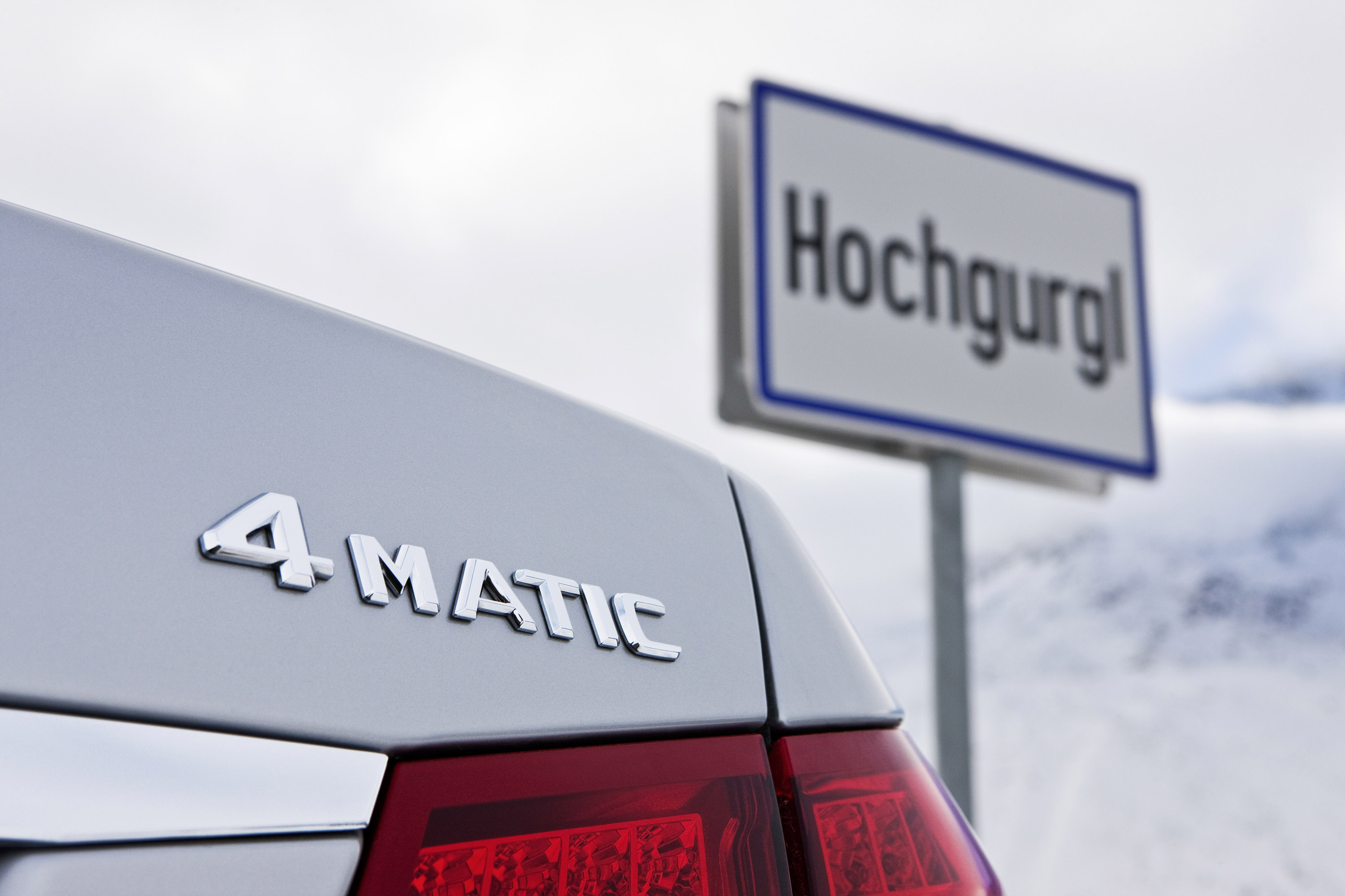 Mercedes-Benz E-Class 4Matic photo #34