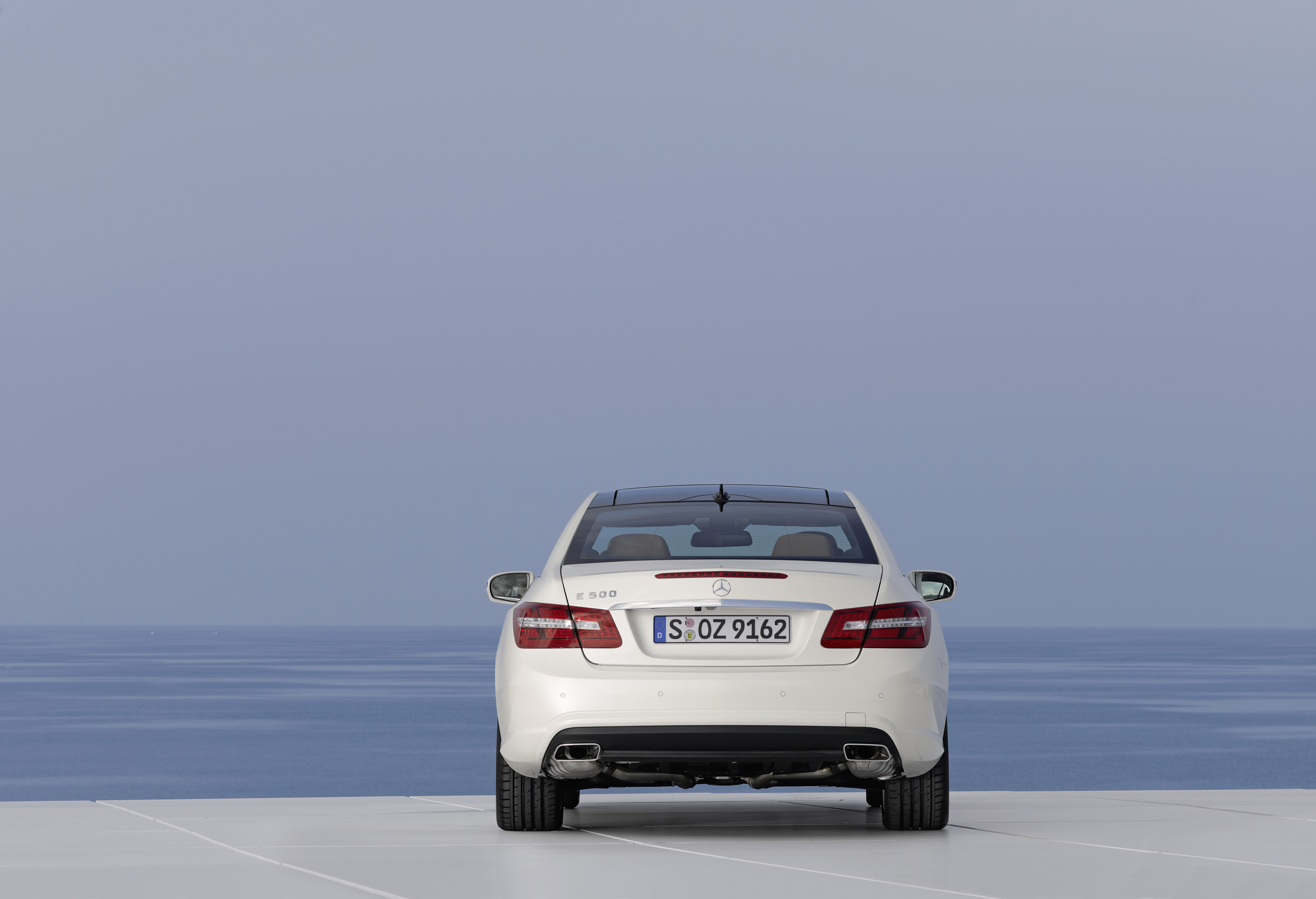 Mercedes-Benz E-Class Coupe photo #72