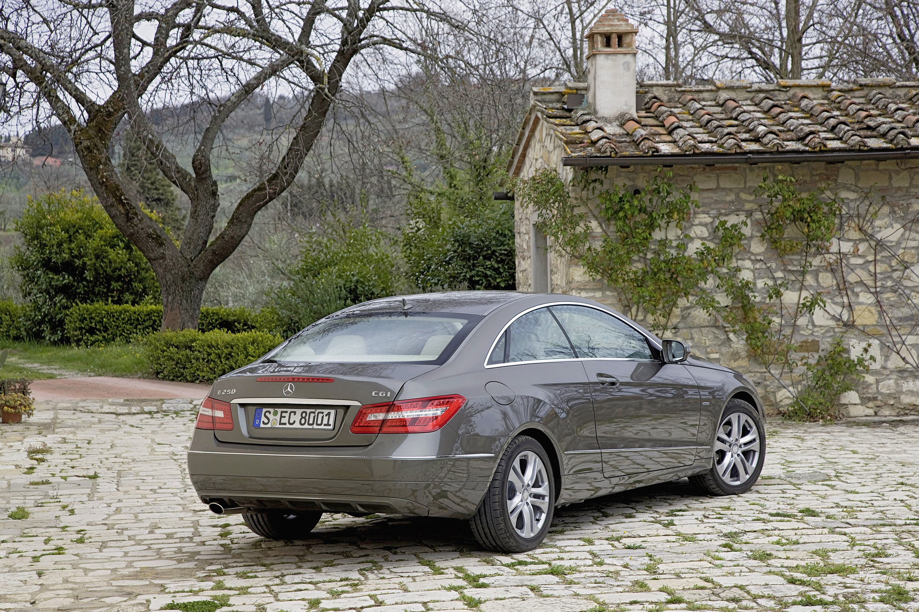Mercedes-Benz E-Class Coupe photo #83