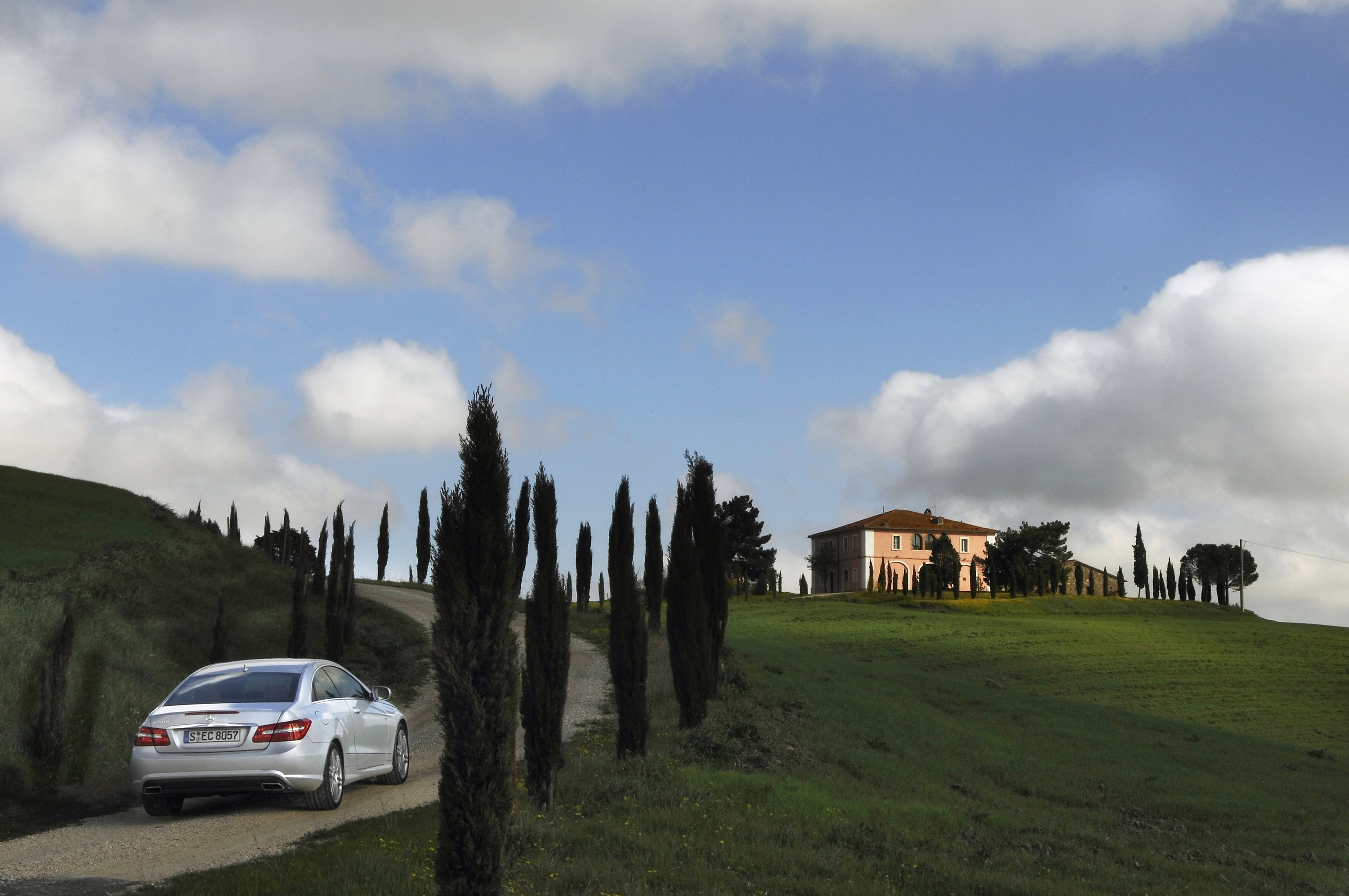 Mercedes-Benz E-Class Coupe photo #89