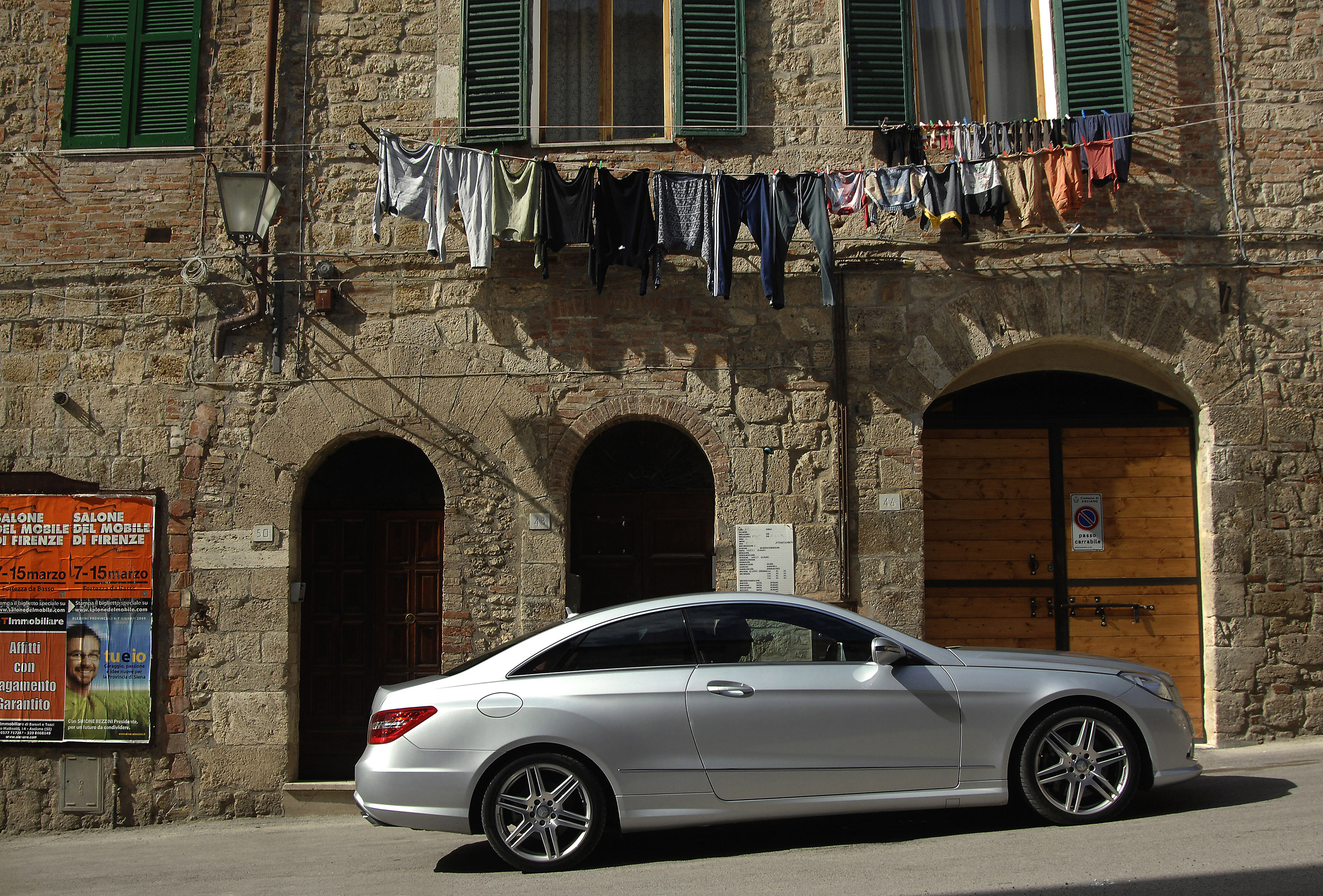 Mercedes-Benz E-Class Coupe photo #92