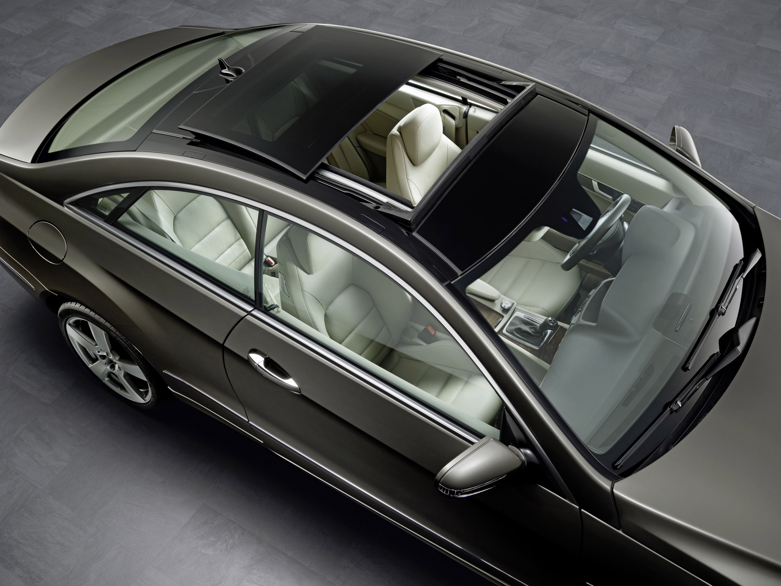 Mercedes-Benz E-Class Coupe photo #93
