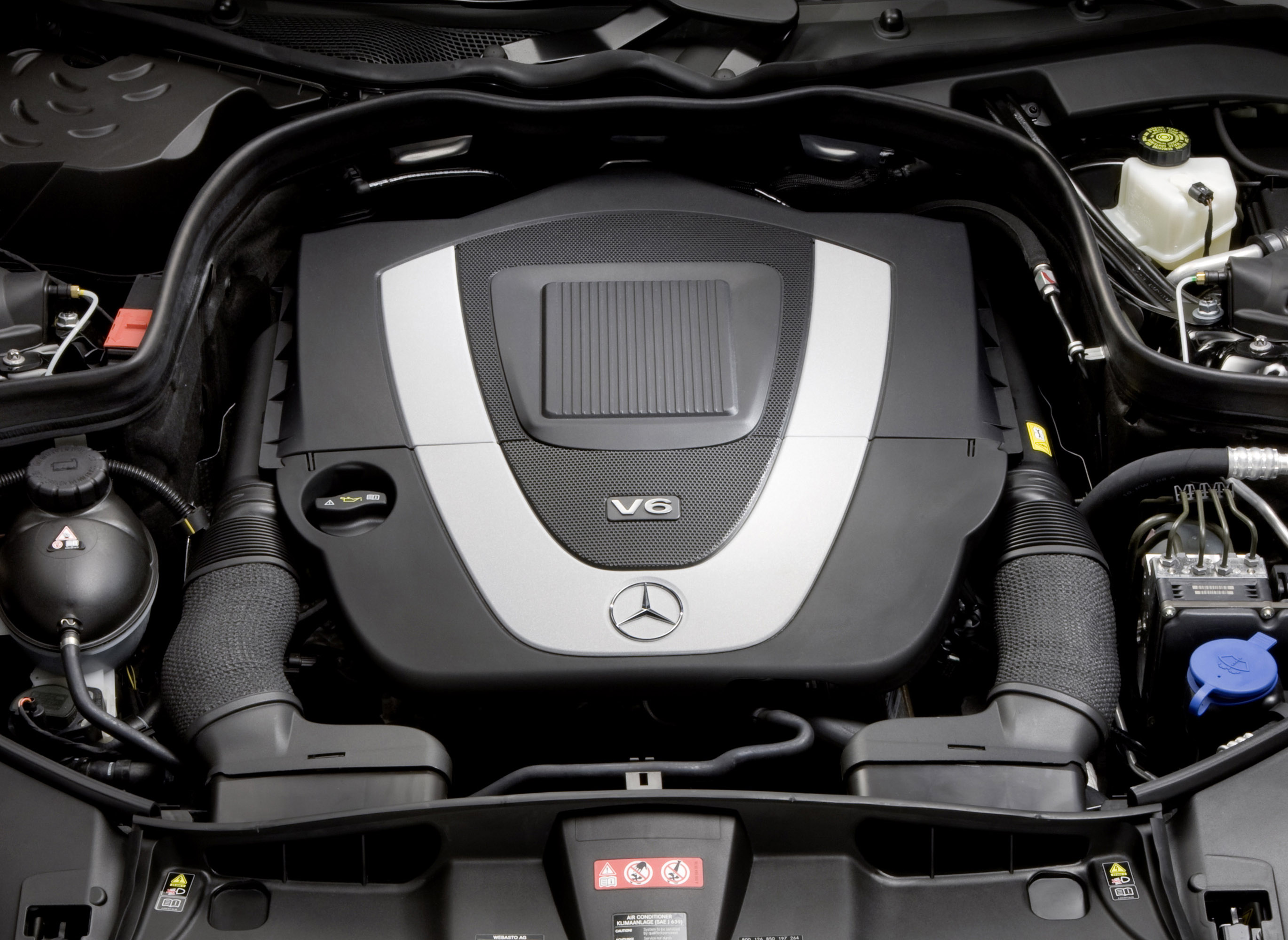 Mercedes-Benz E-Class Coupe photo #95