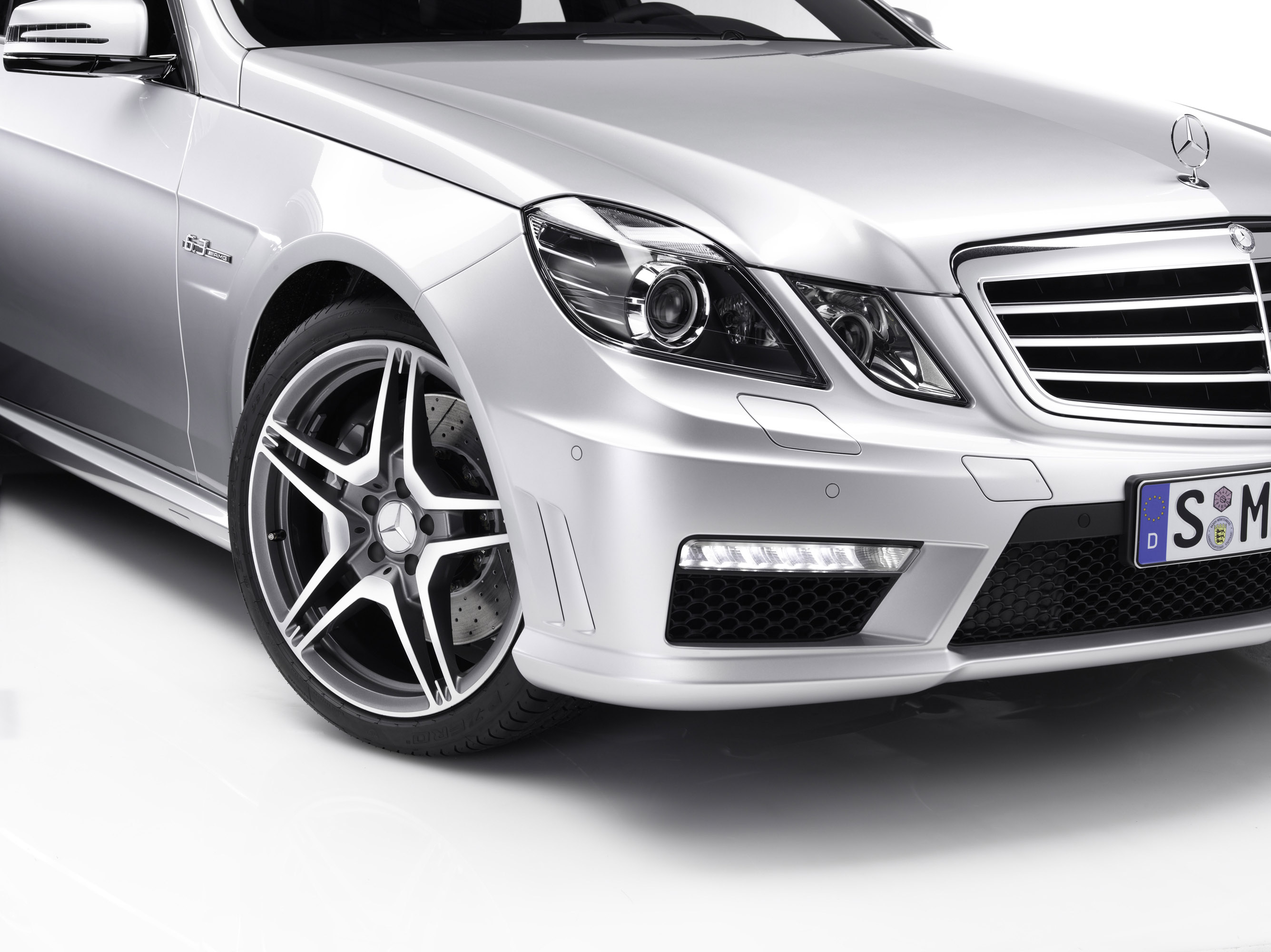 Mercedes-Benz E63 AMG photo #54