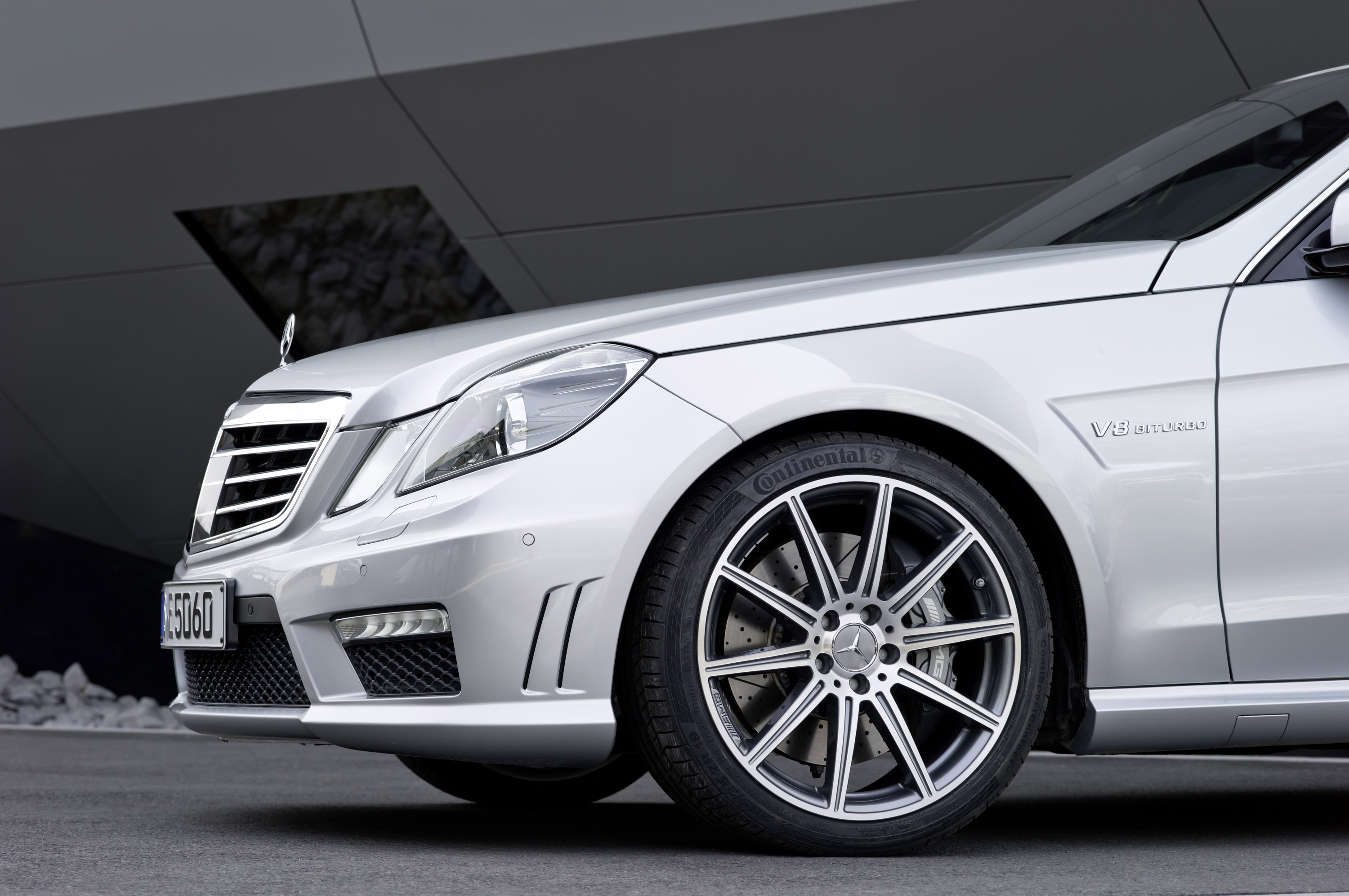 Mercedes-Benz E63 AMG photo #56