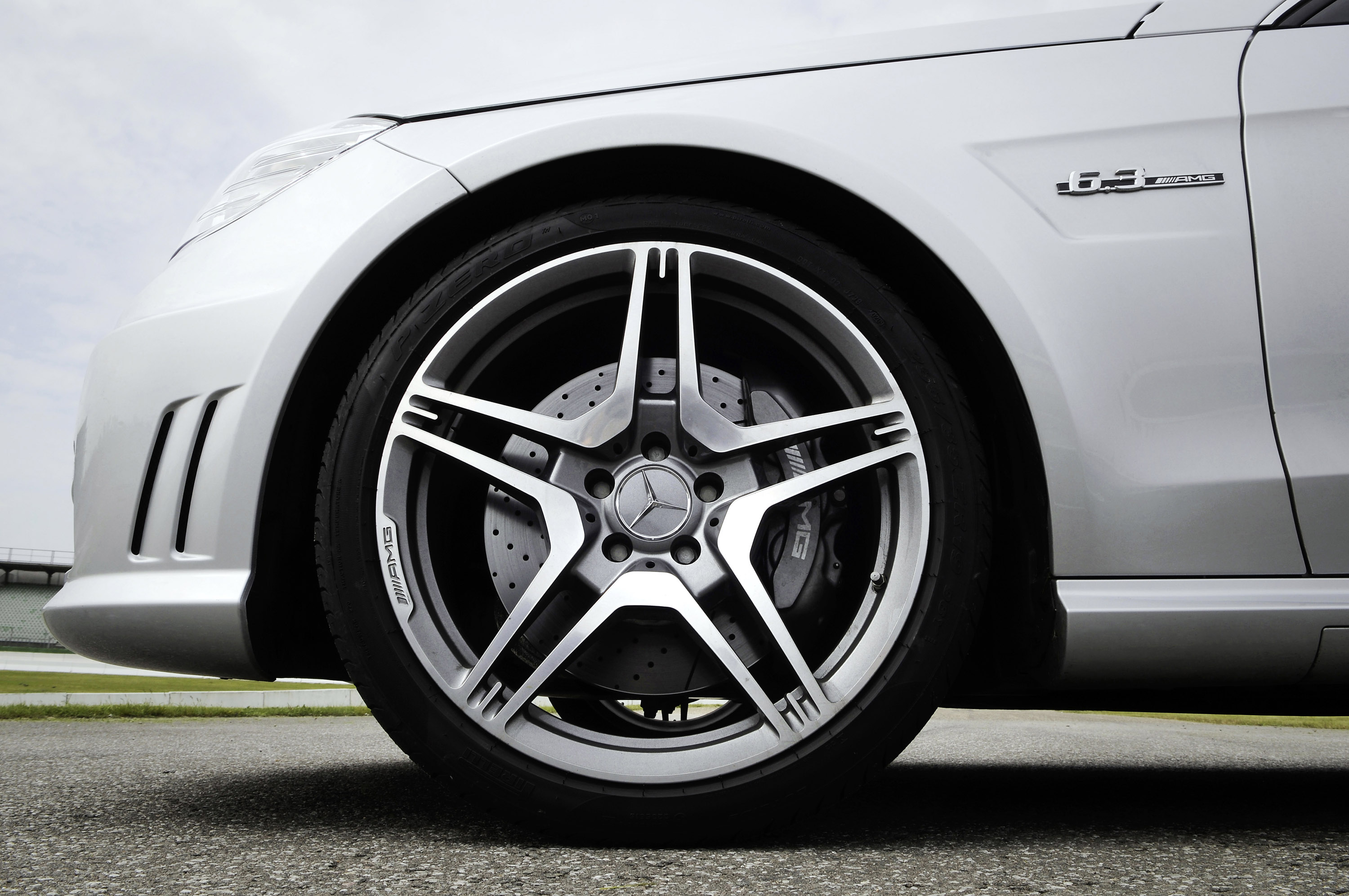 Mercedes-Benz E63 AMG photo #58