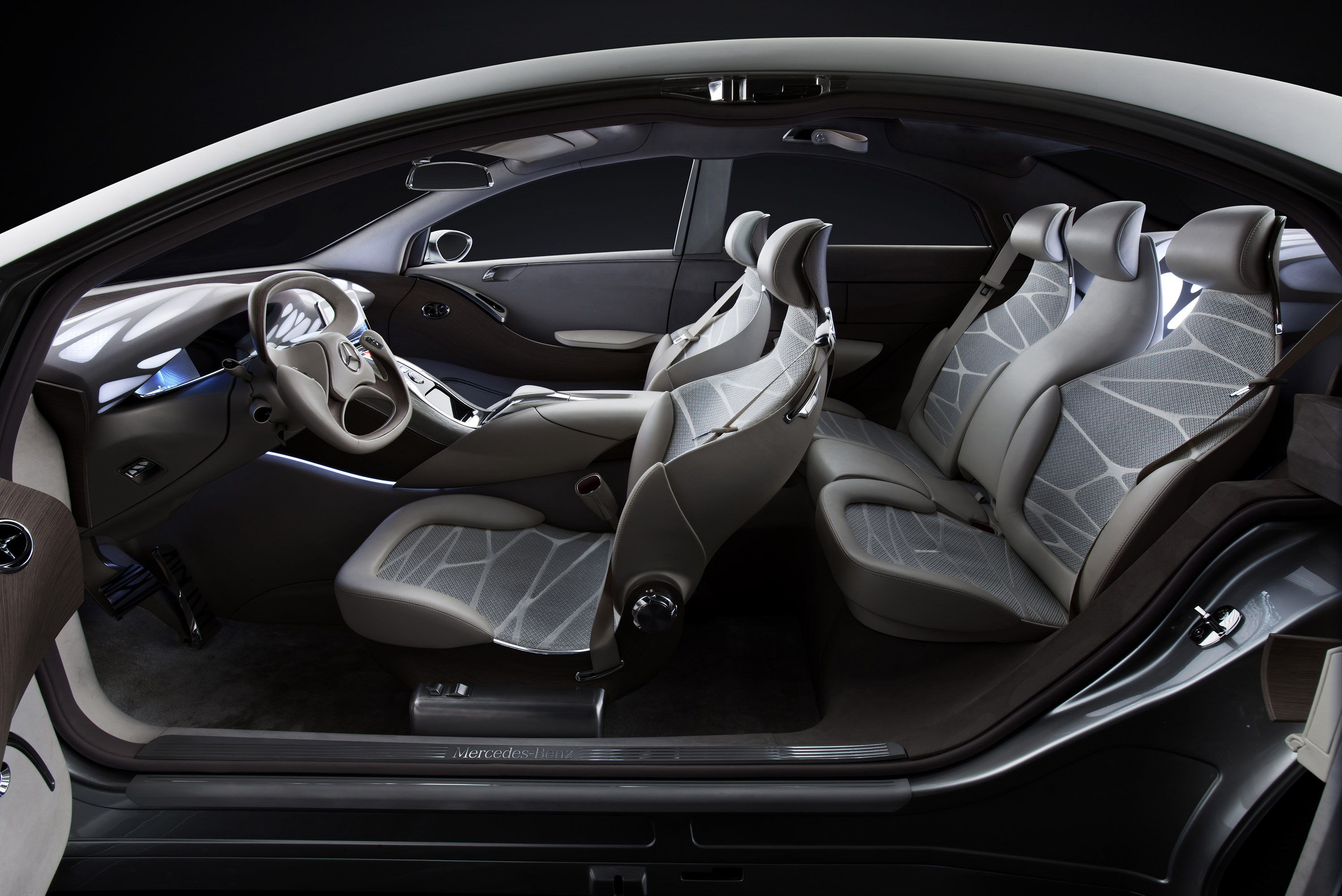 Mercedes-Benz F800 Style Concept photo #30