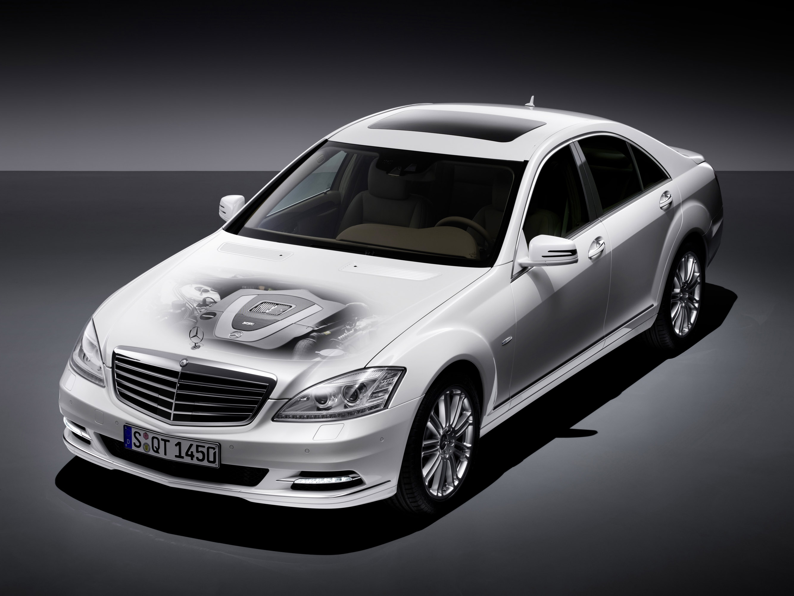 Mercedes-Benz S-Class photo #24