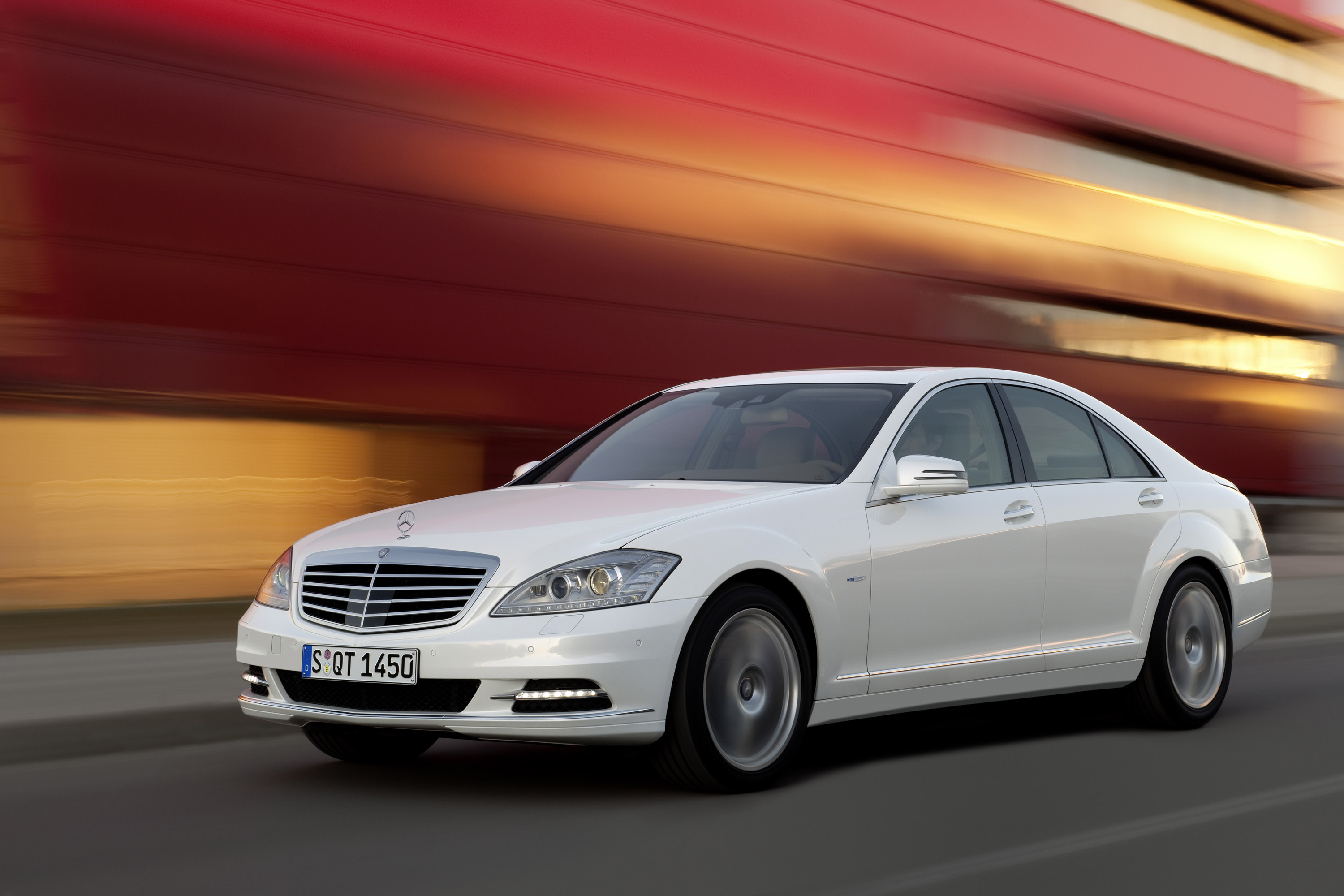 Mercedes-Benz S400 BlueHYBRID photo #3