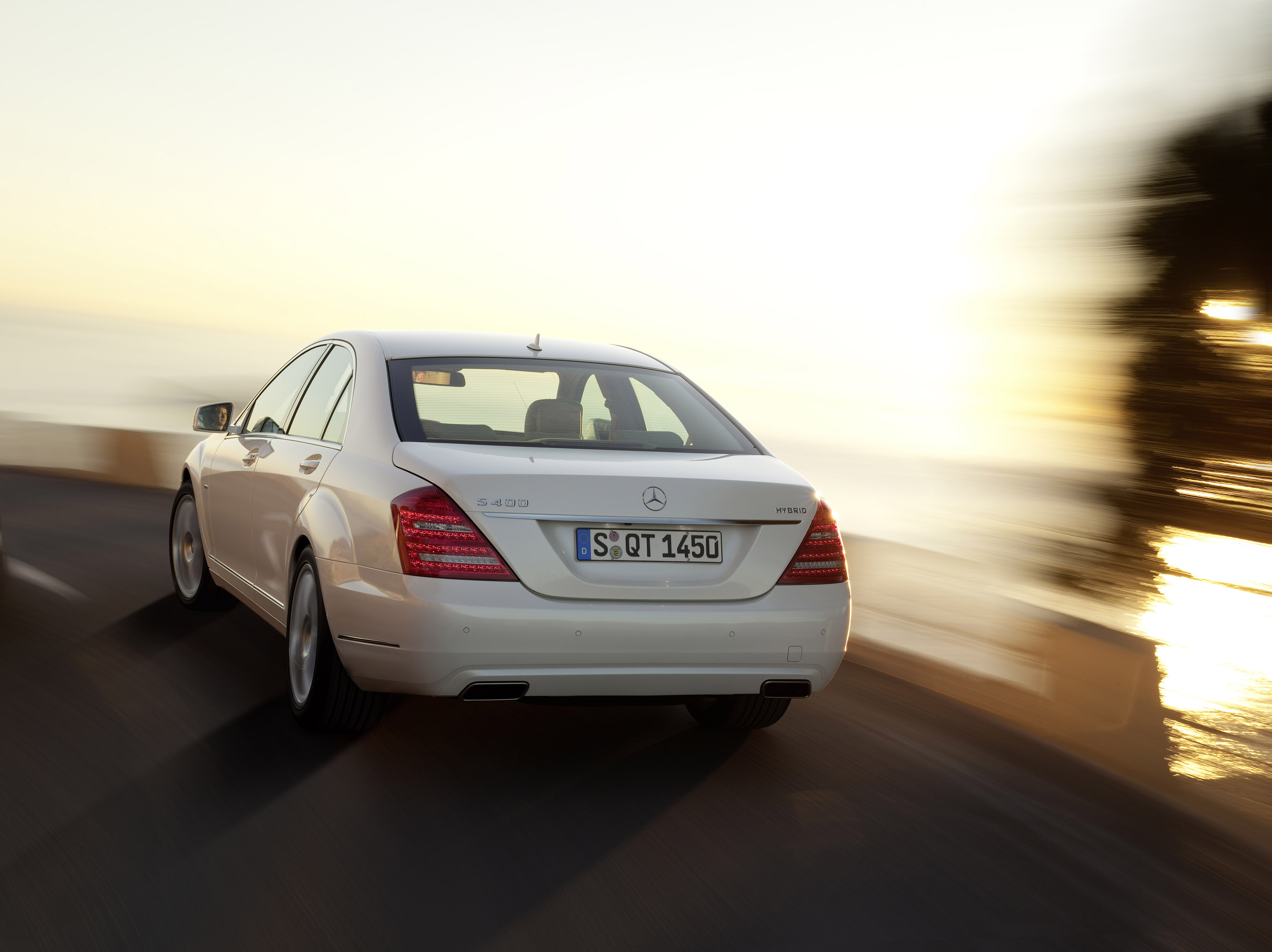 Mercedes-Benz S400 BlueHYBRID photo #20