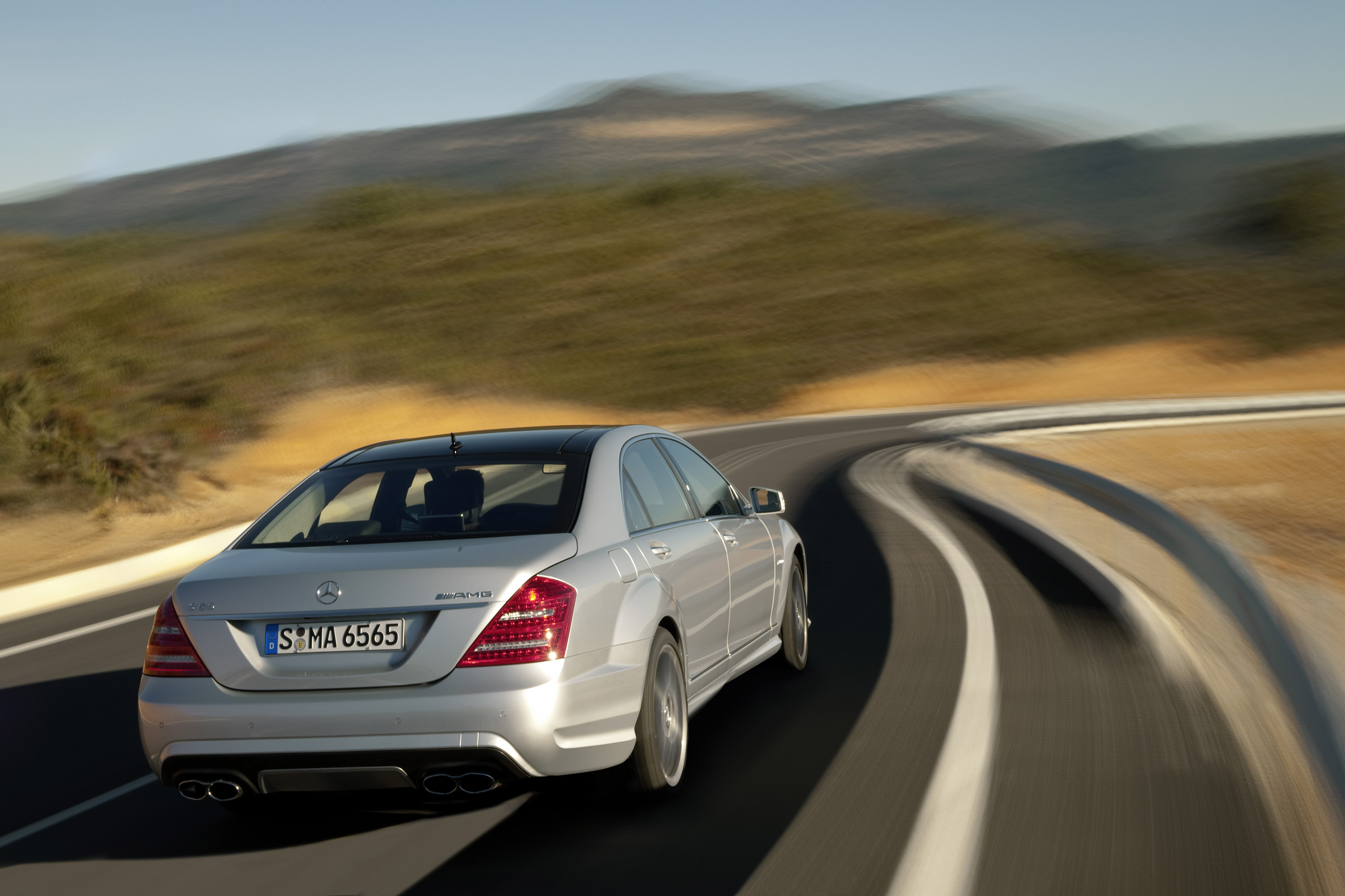 Mercedes-Benz S63 AMG photo #10