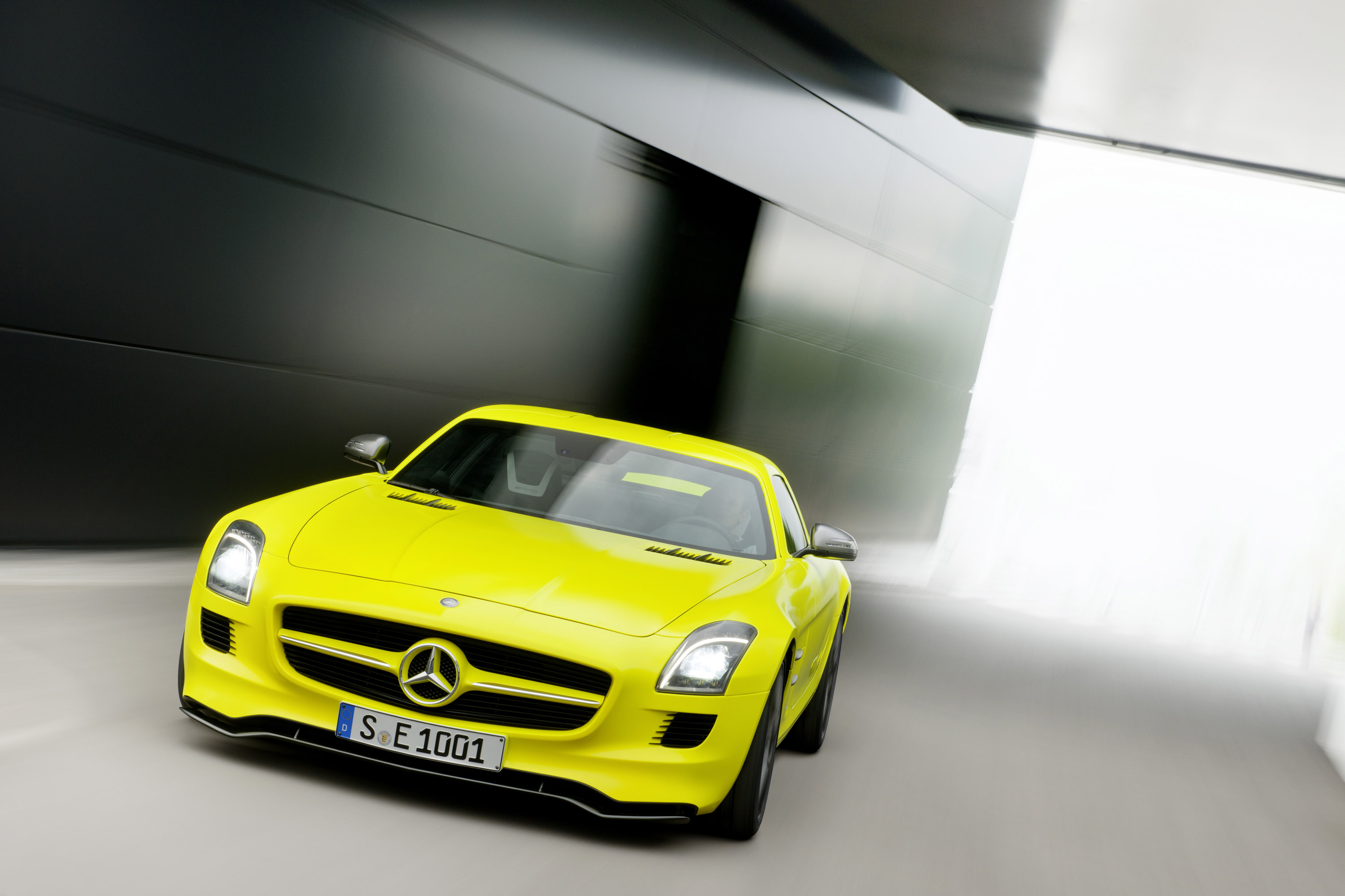 Mercedes-Benz SLS AMG E-Cell Concept photo #15
