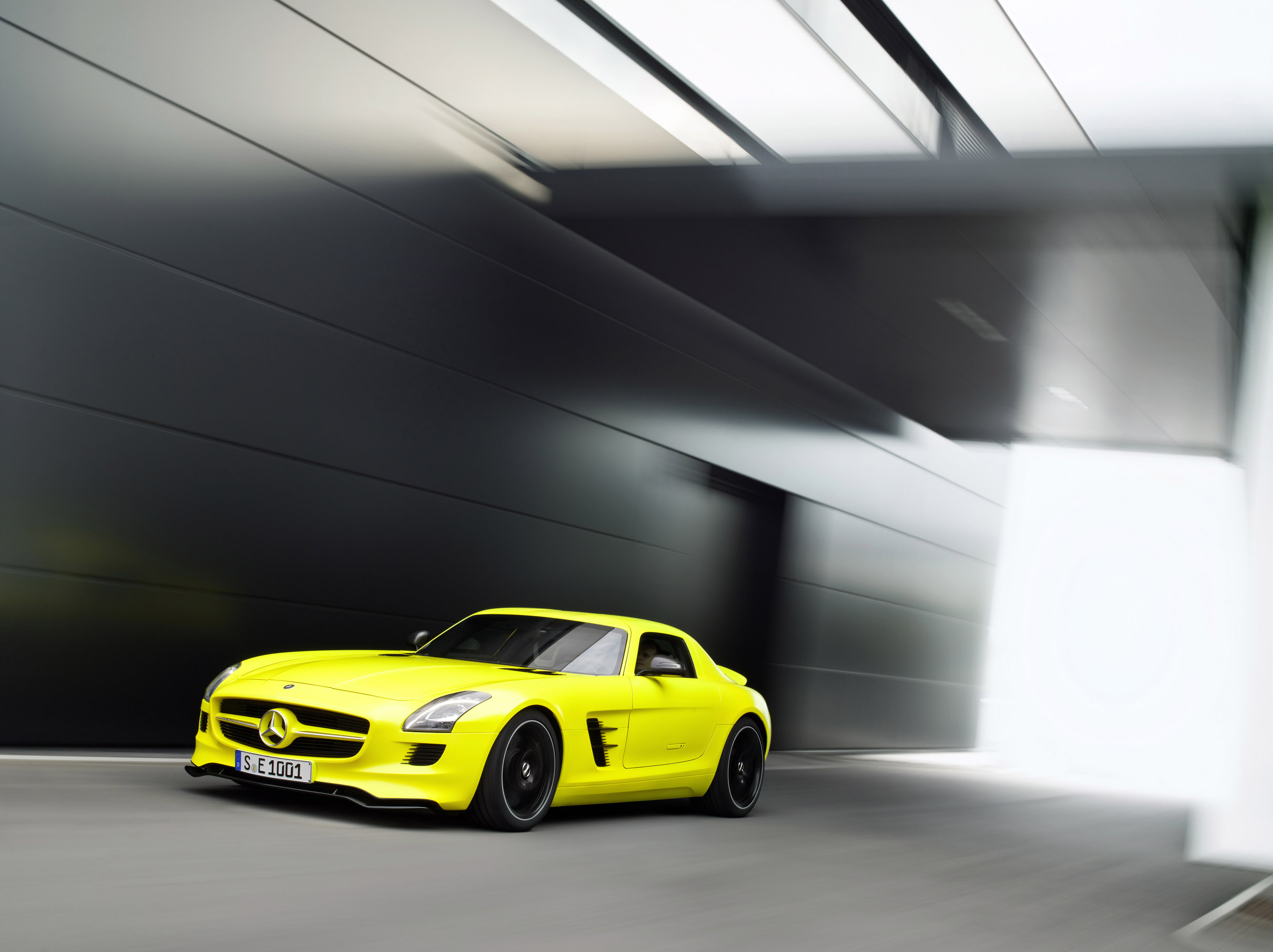 Mercedes-Benz SLS AMG E-Cell Concept photo #16