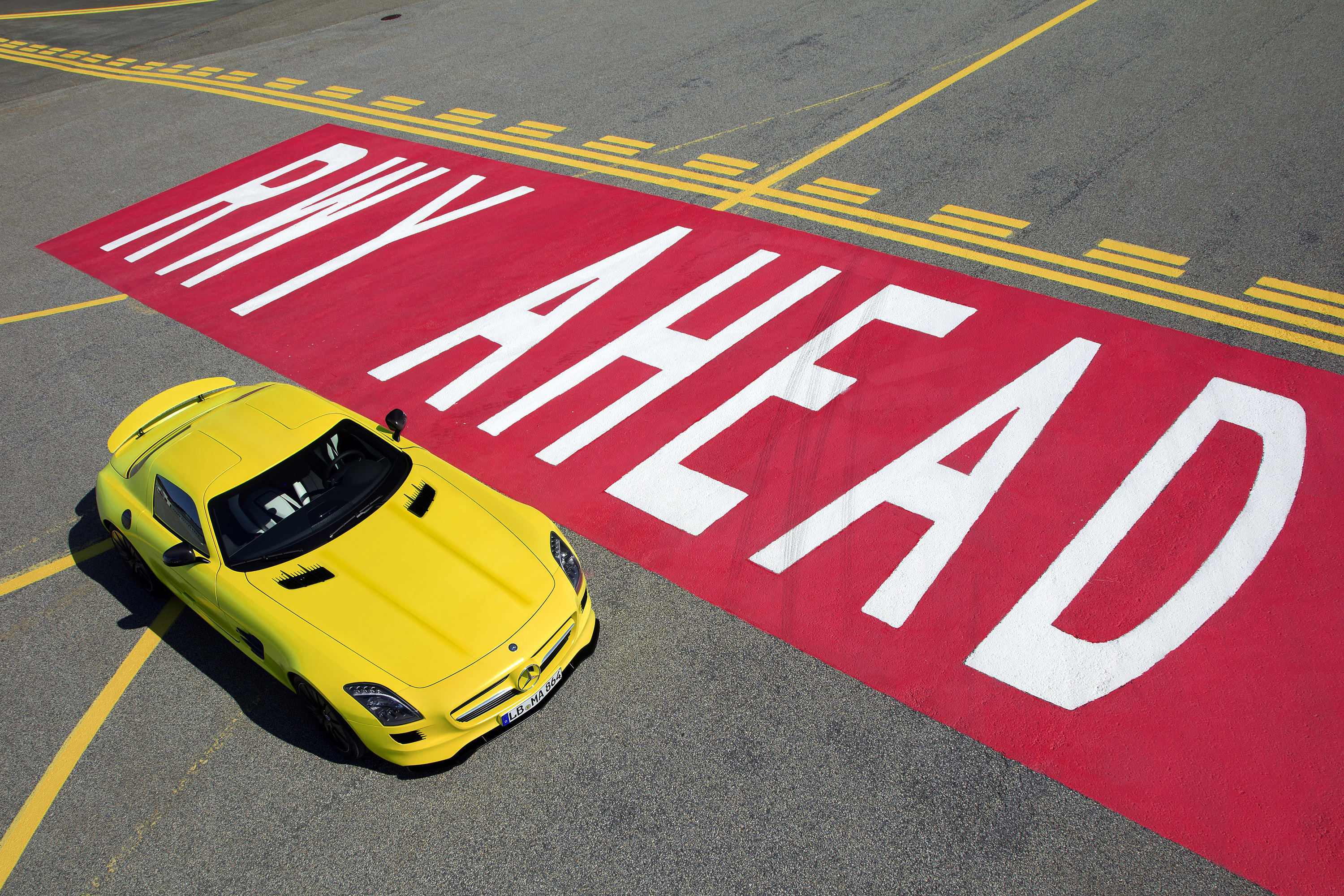 Mercedes-Benz SLS AMG E-Cell Concept photo #23