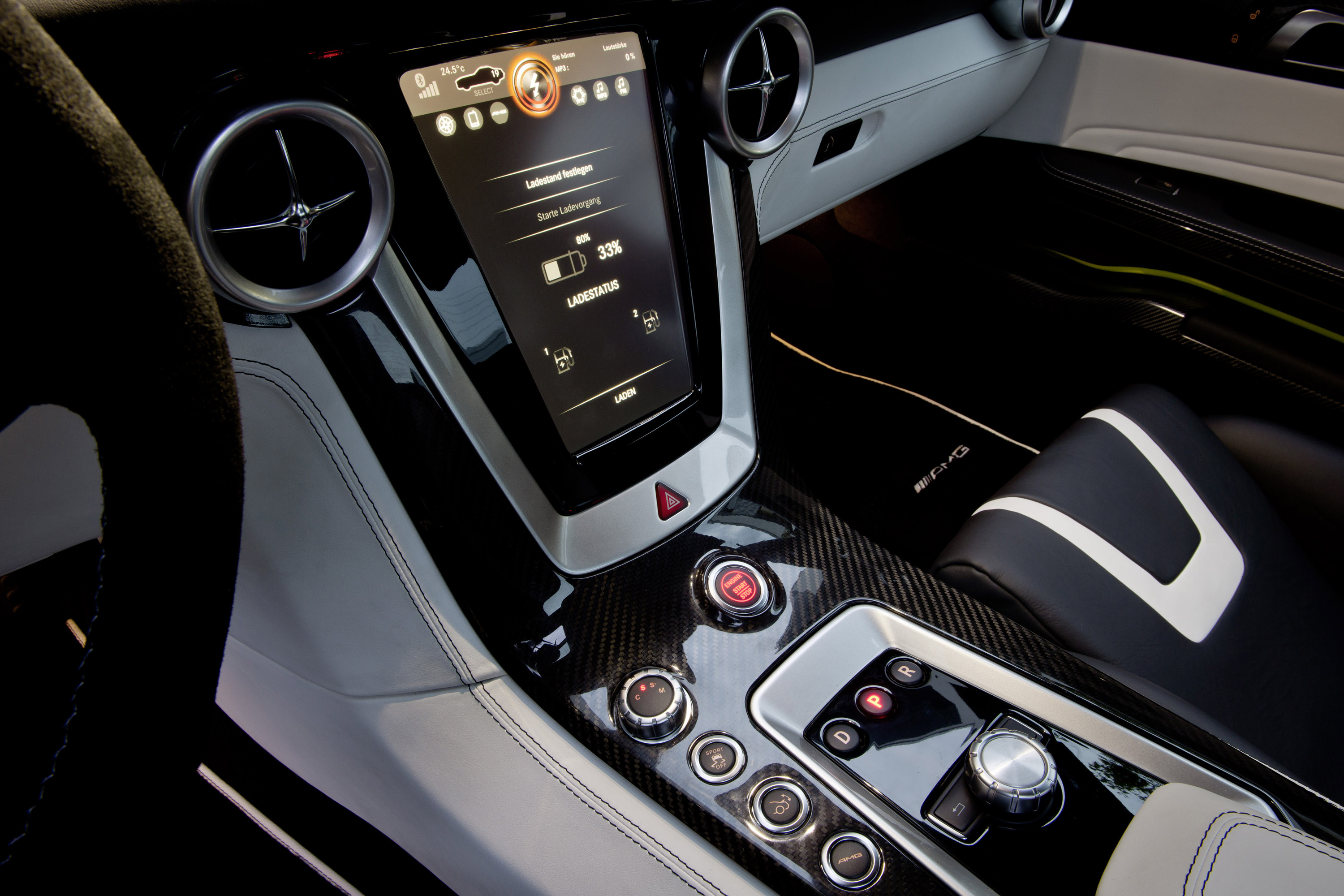 Mercedes-Benz SLS AMG E-Cell Concept photo #39