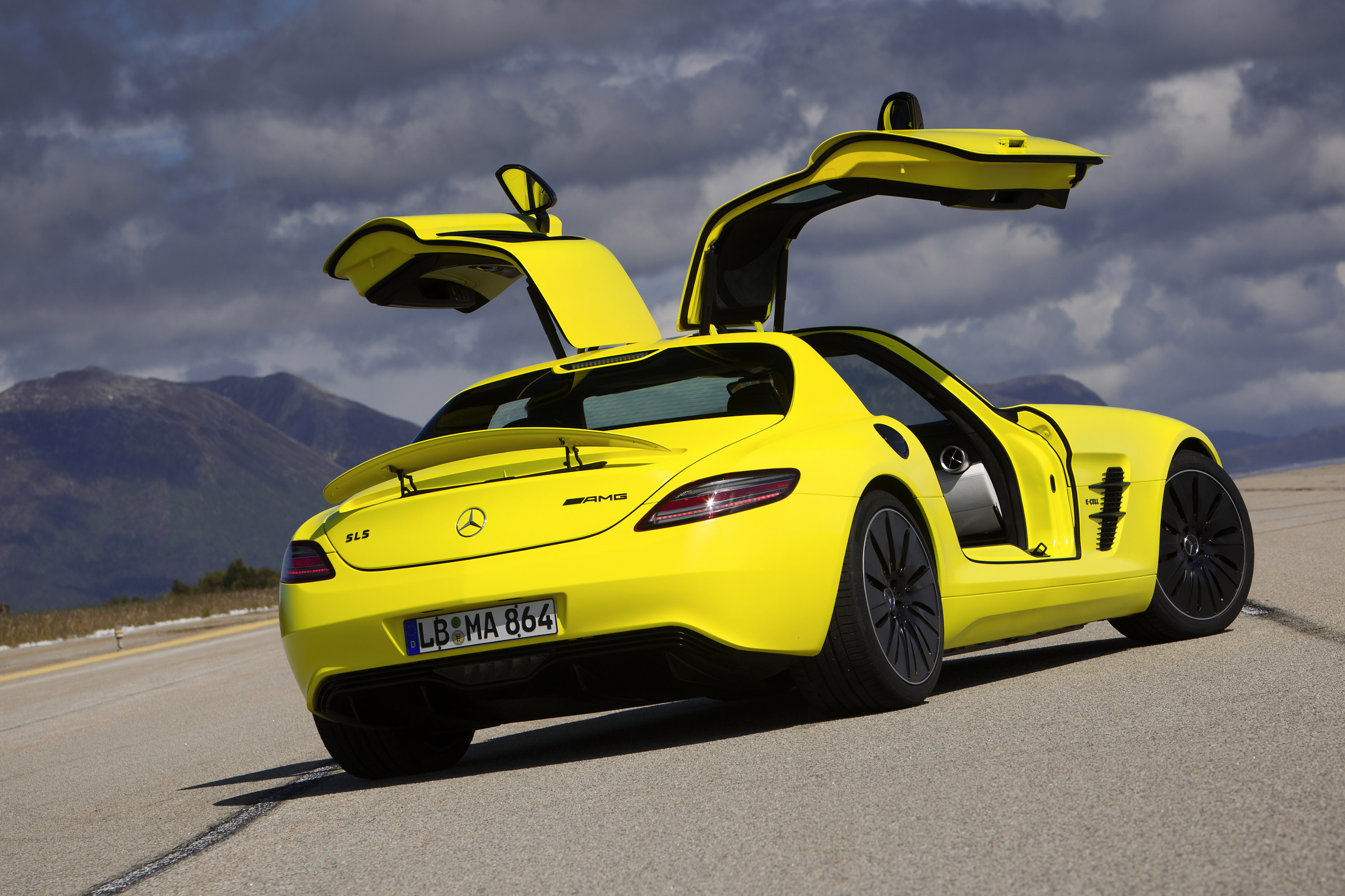 Mercedes-Benz SLS AMG E-Cell Concept photo #41
