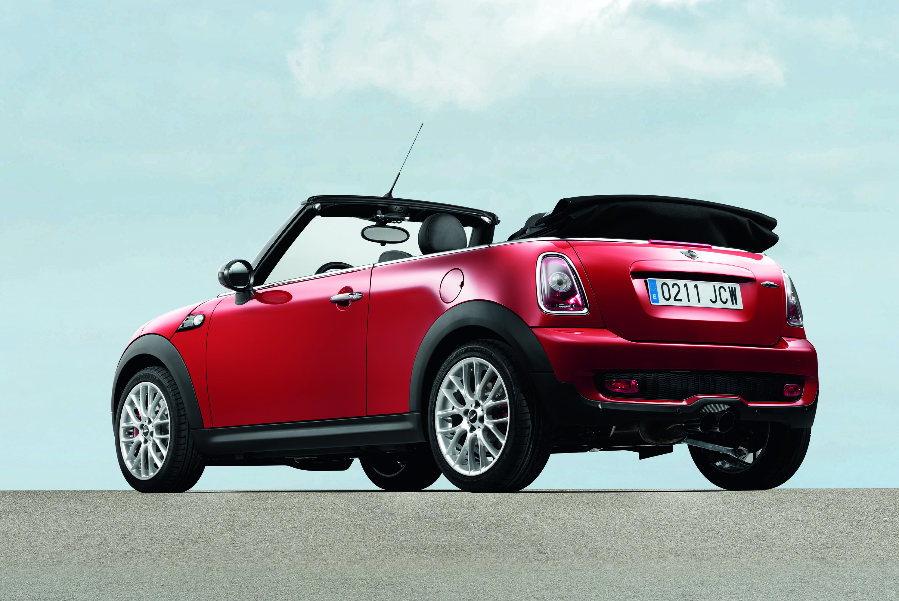 MINI John Cooper Works Convertible photo #23