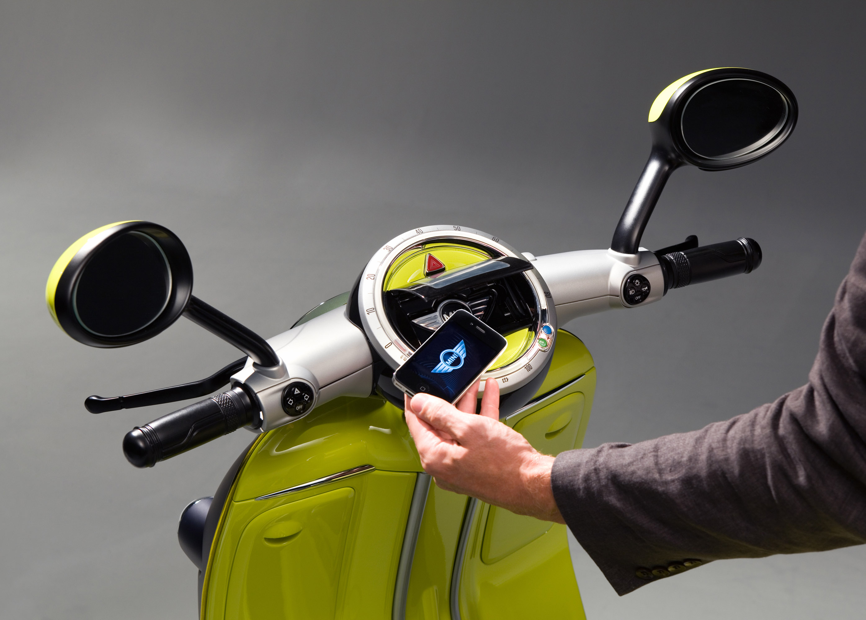 MINI Scooter E Concept photo #24