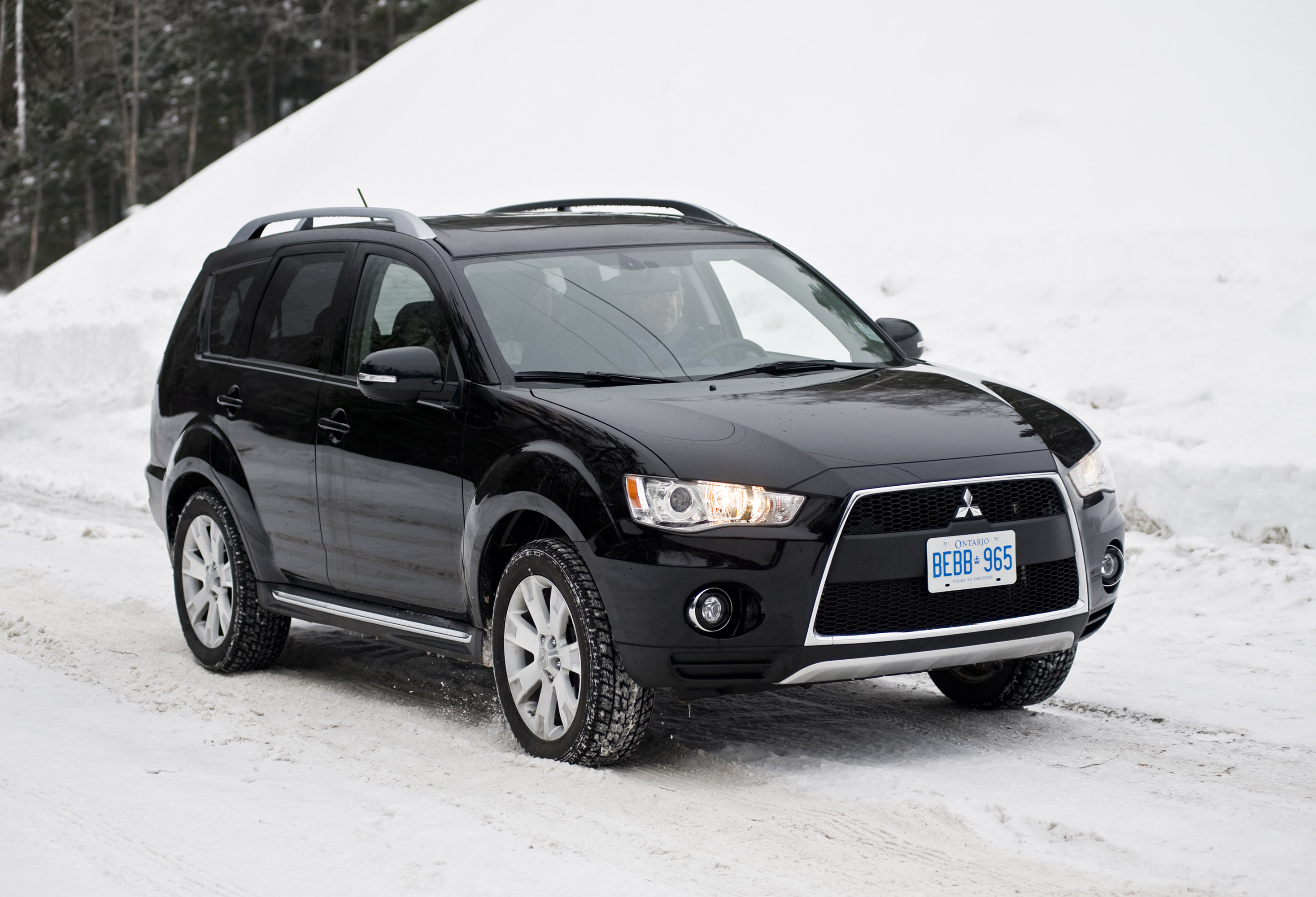 Mitsubishi Outlander photo #15