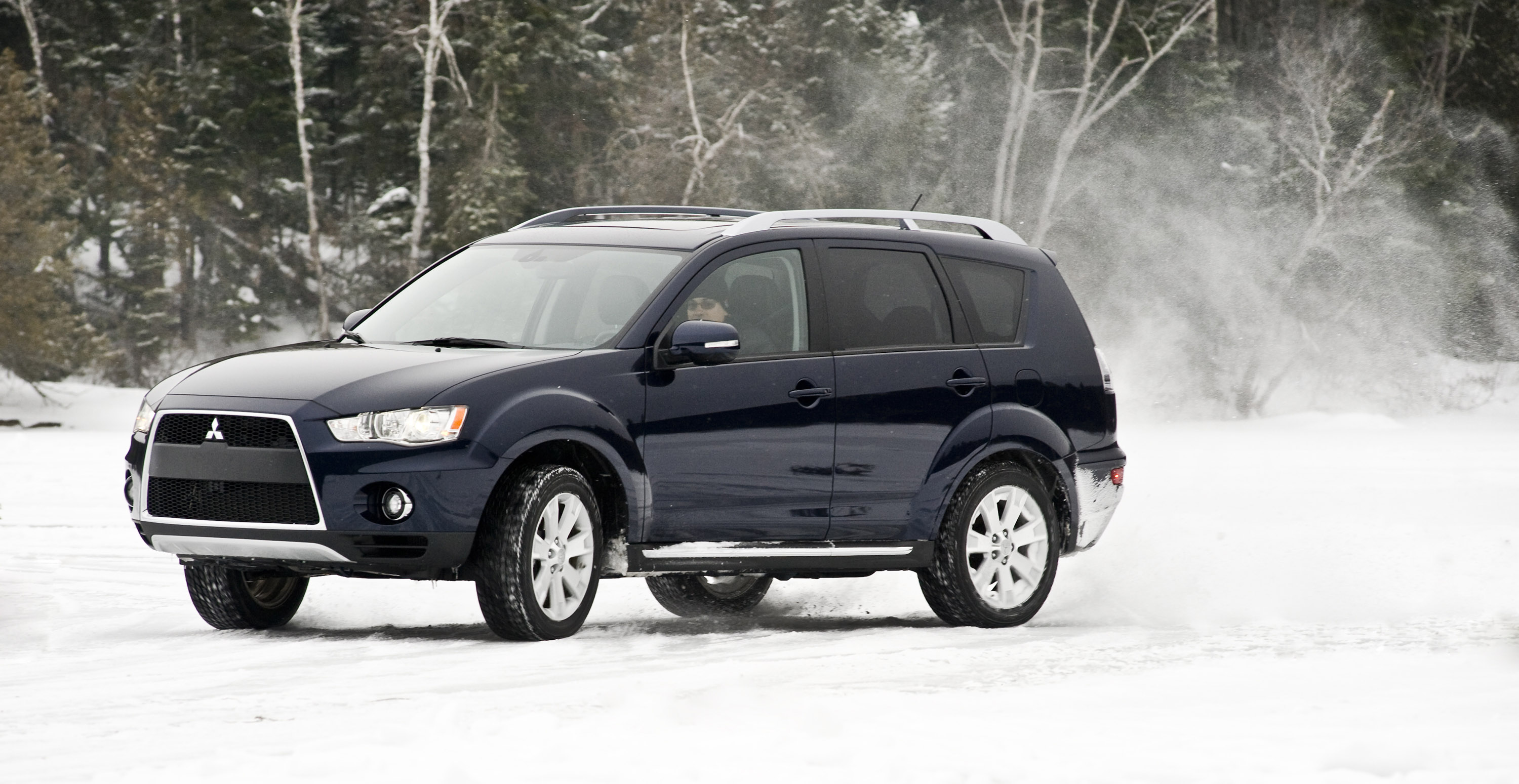 Mitsubishi Outlander photo #24