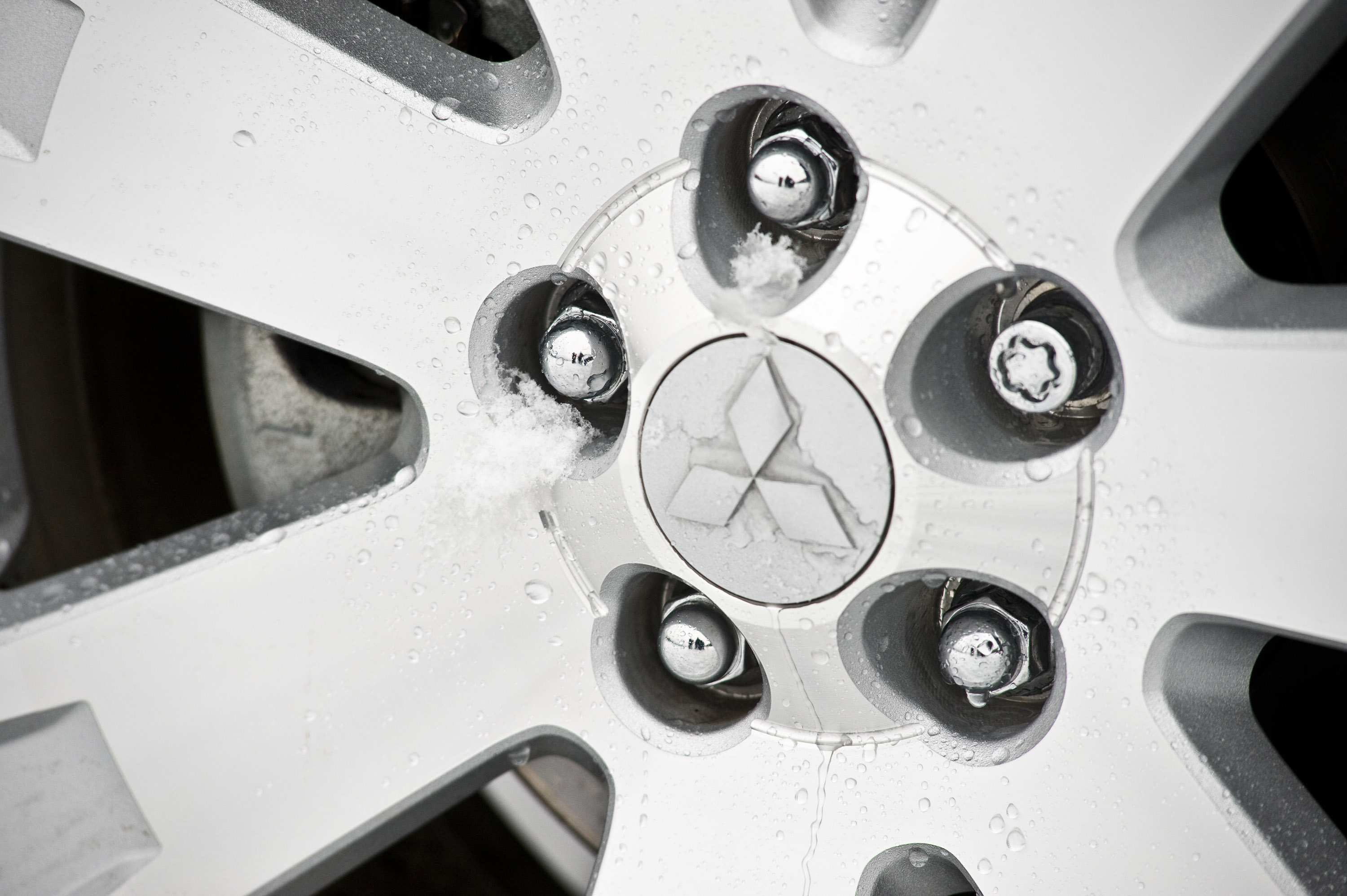 Mitsubishi Outlander photo #40