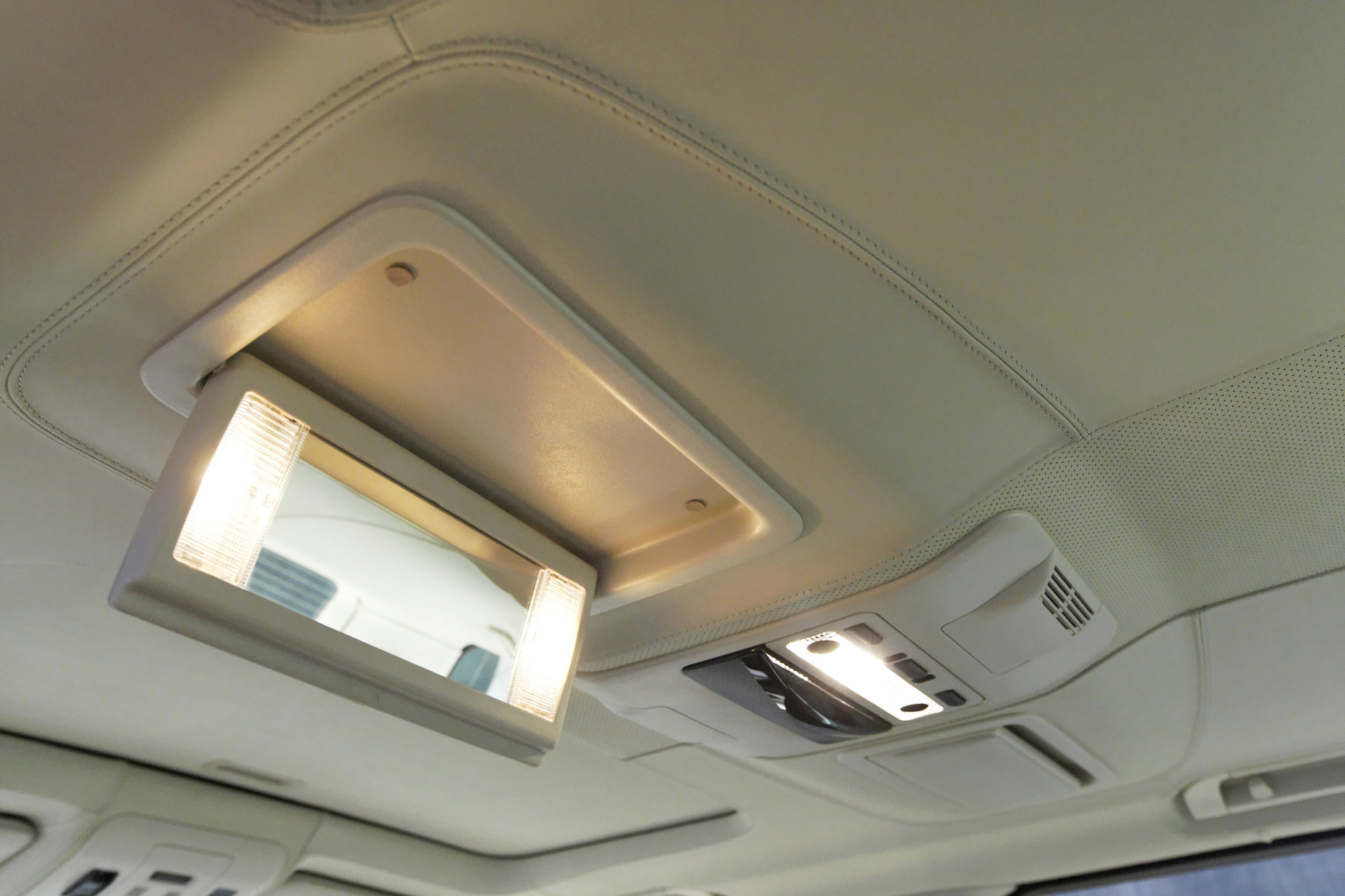 Range Rover photo #27