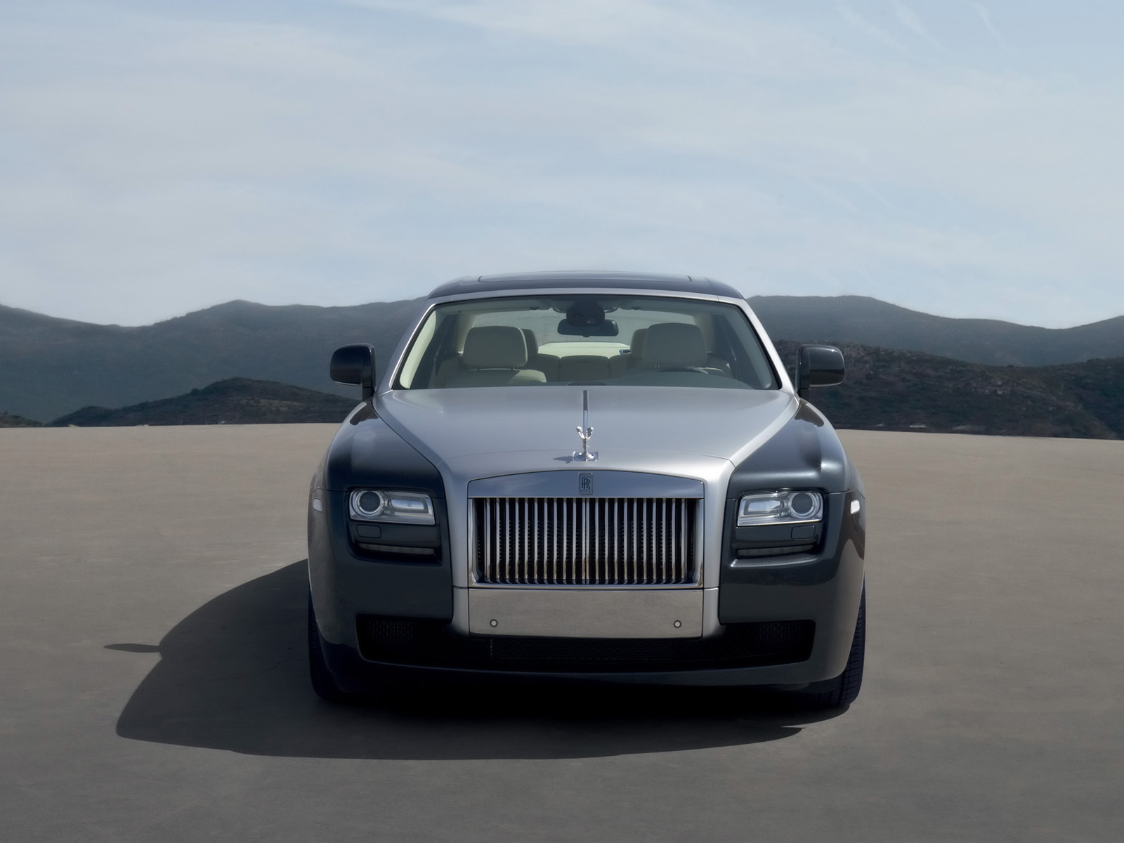 Rolls-Royce Ghost photo #1