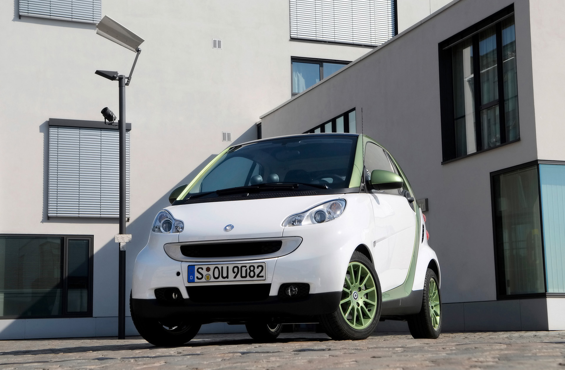 Smart ForTwo Electric Drive photo #2