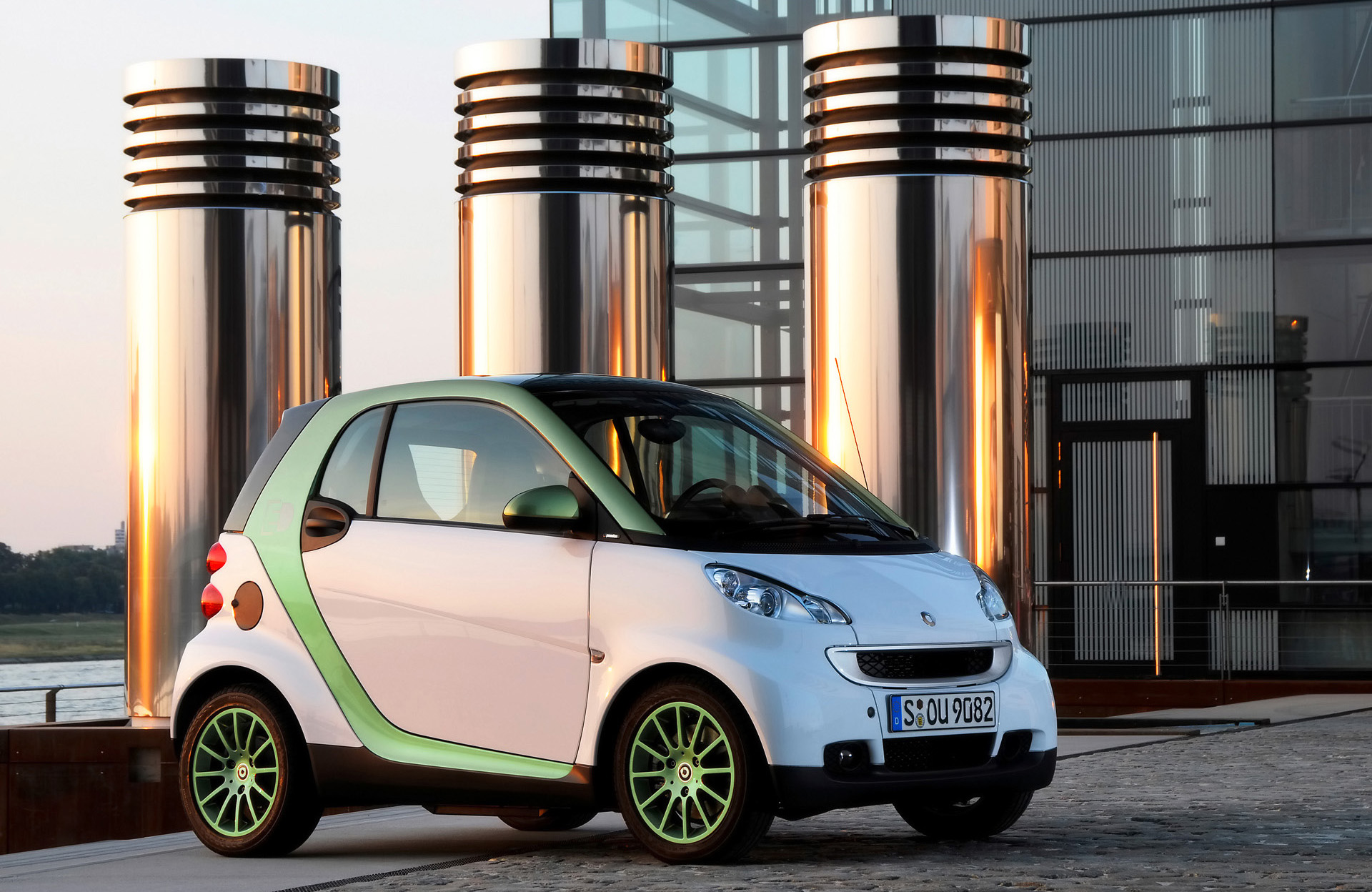 Smart ForTwo Electric Drive photo #3