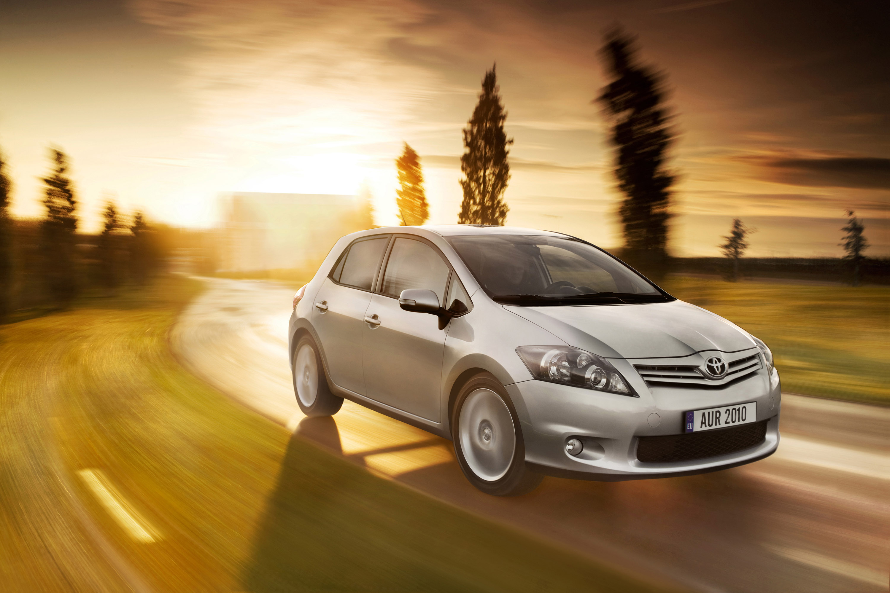 Toyota Auris photo #2