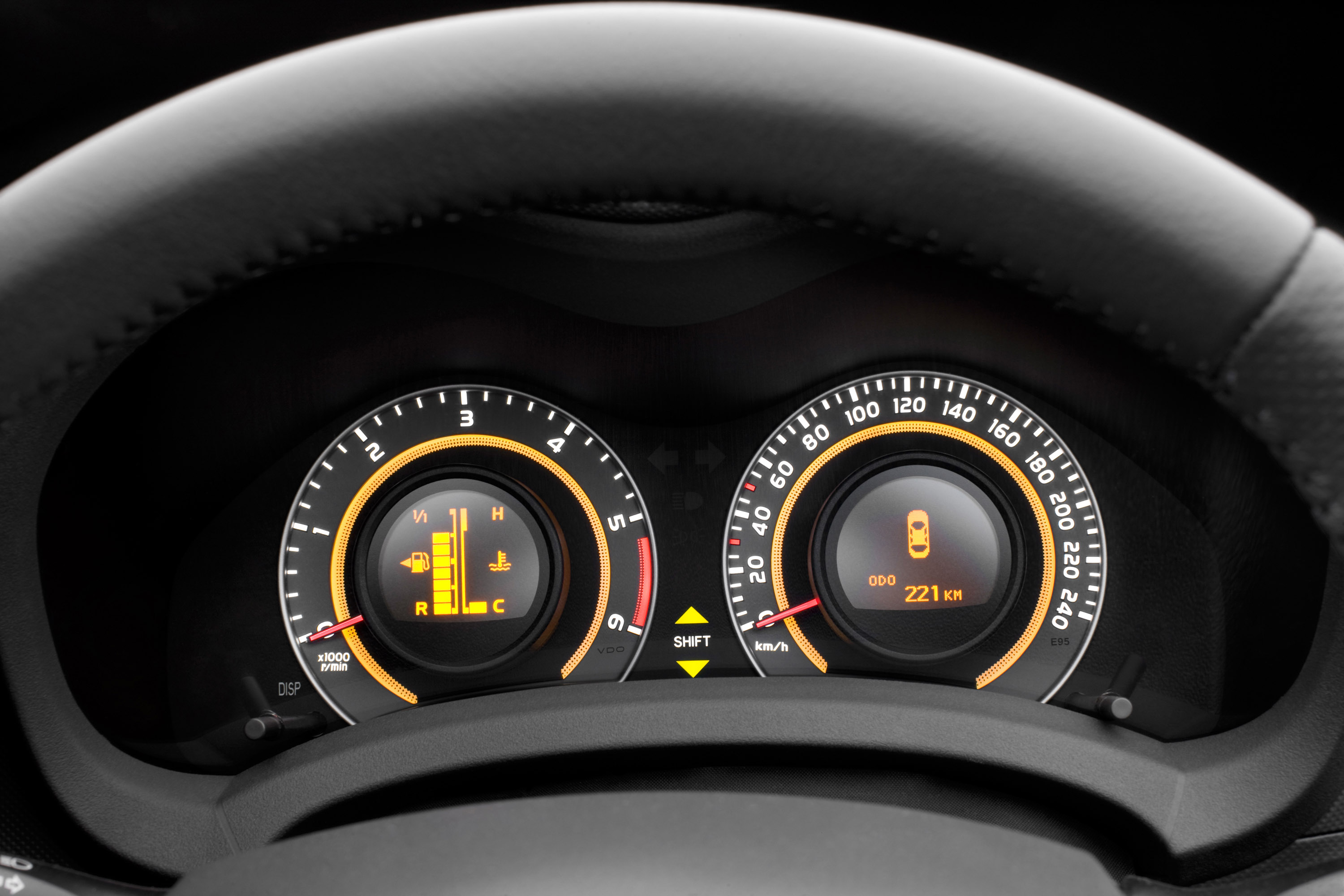 Toyota Auris photo #29