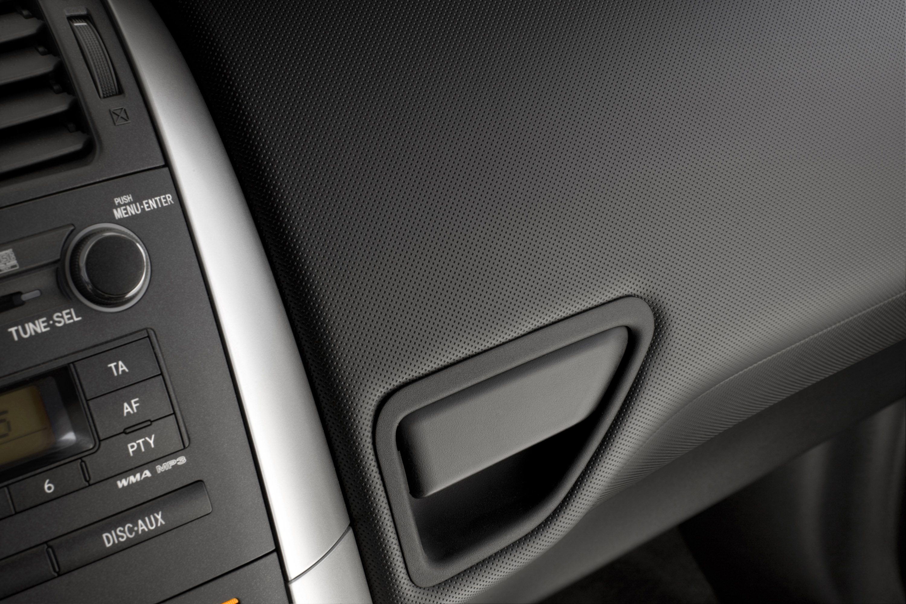 Toyota Auris photo #33