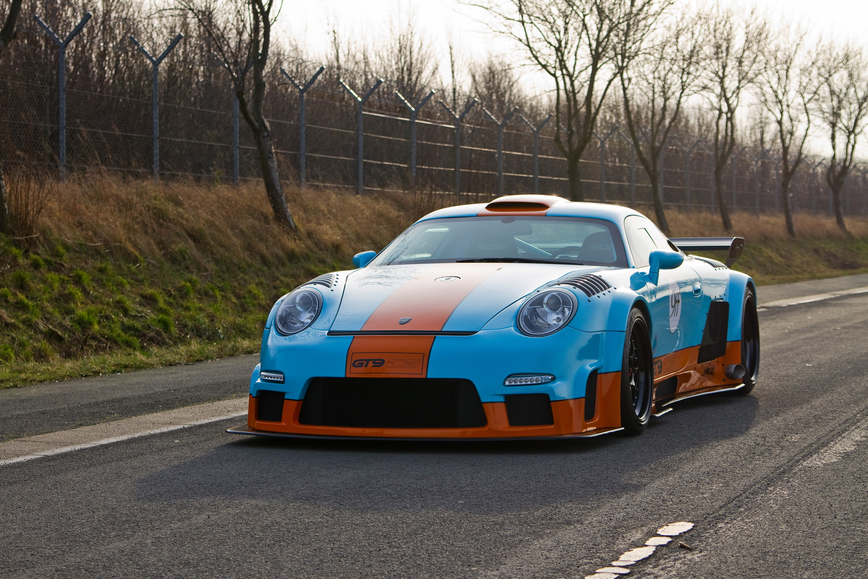 9ff Porsche GT9-CS photo #2