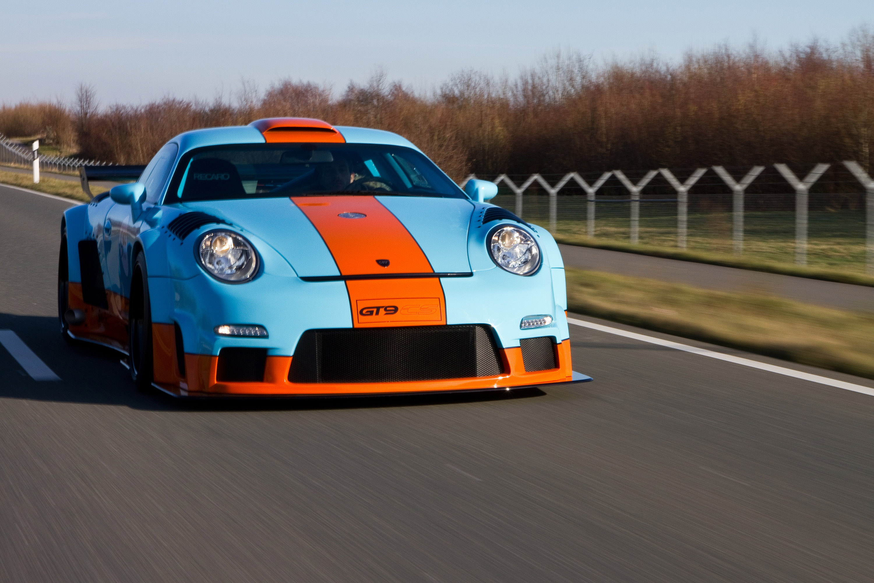 9ff Porsche GT9-CS photo #4