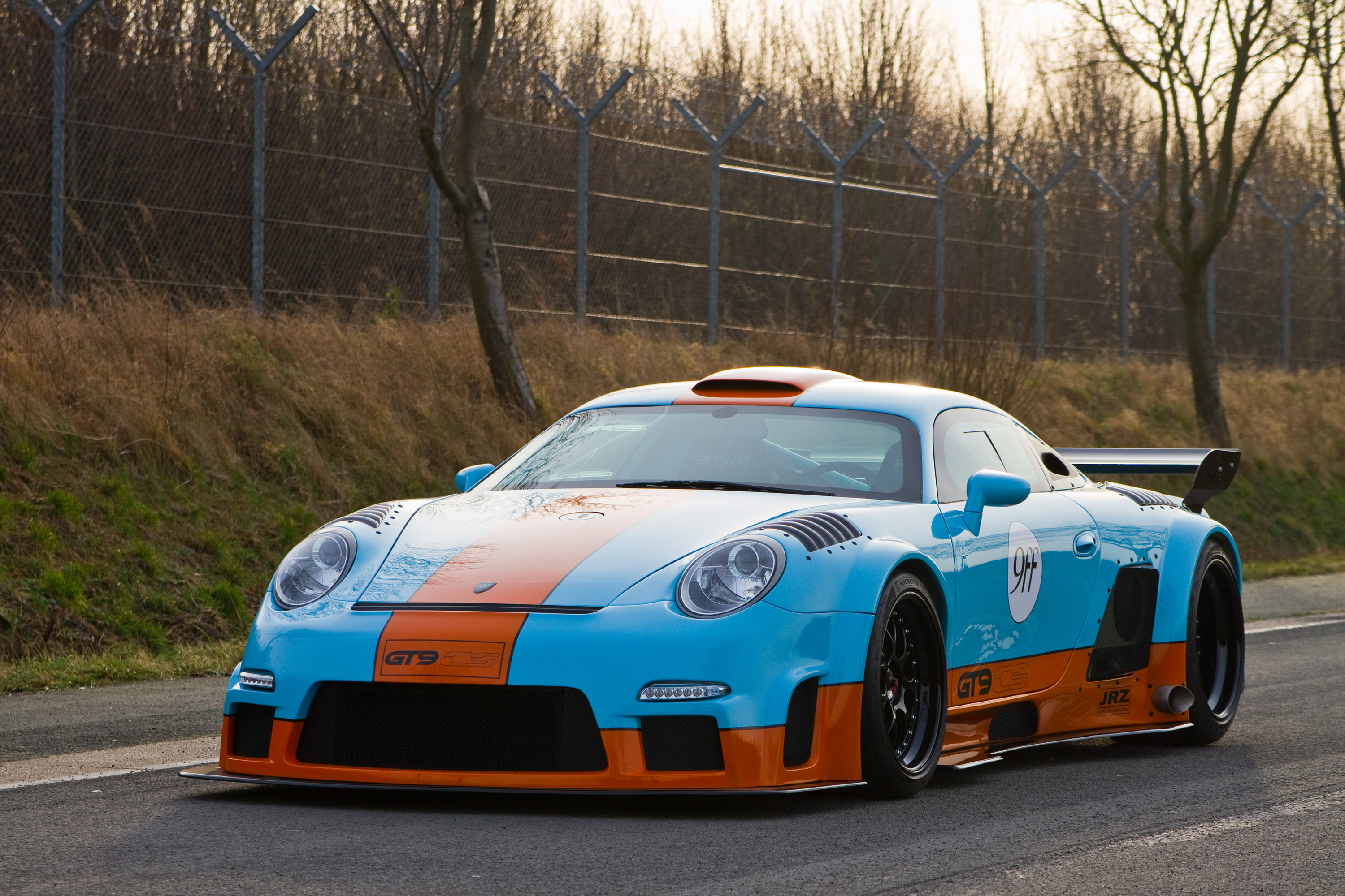 9ff Porsche GT9-CS photo #22