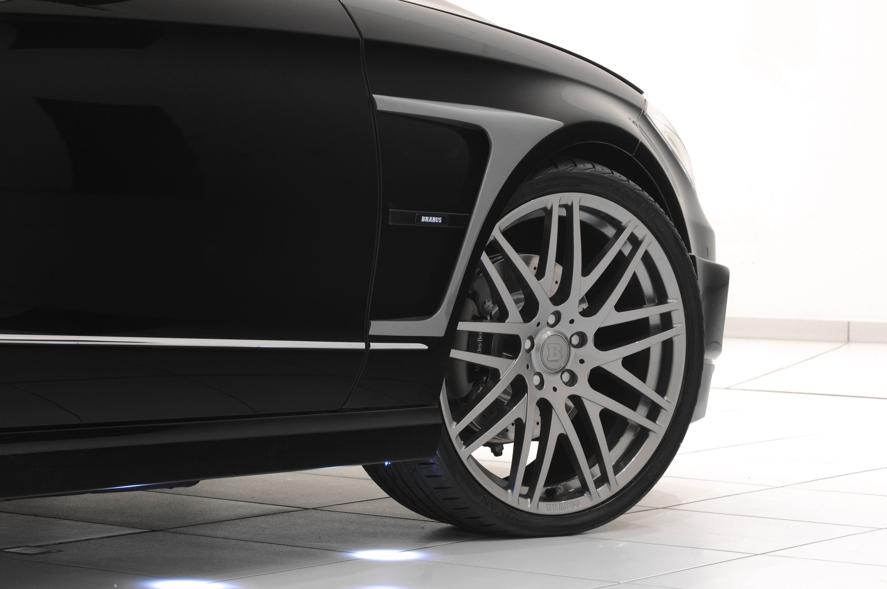 Brabus Mercedes-Benz CLS Coupe photo #21