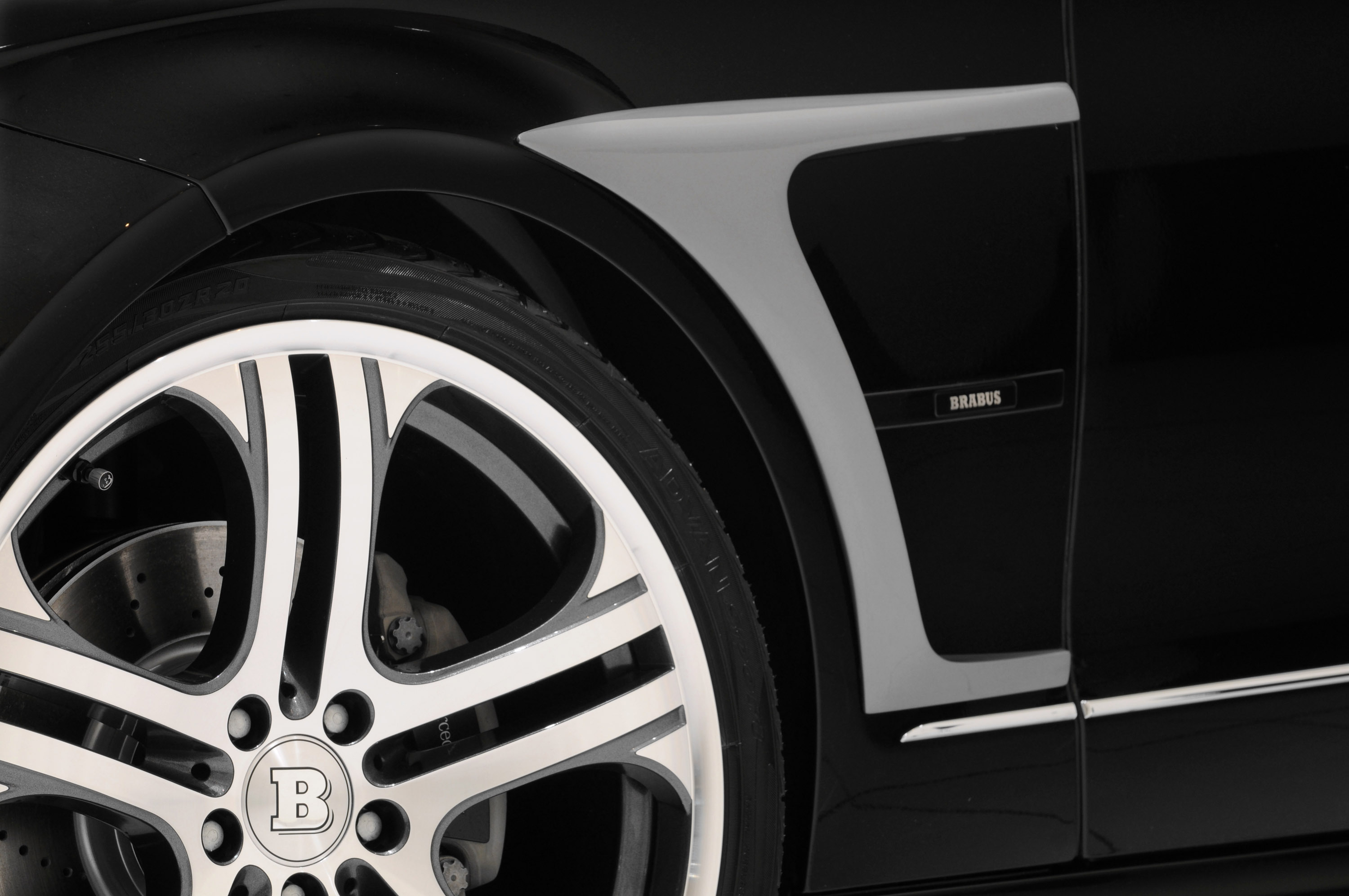 Brabus Mercedes-Benz CLS Coupe photo #24