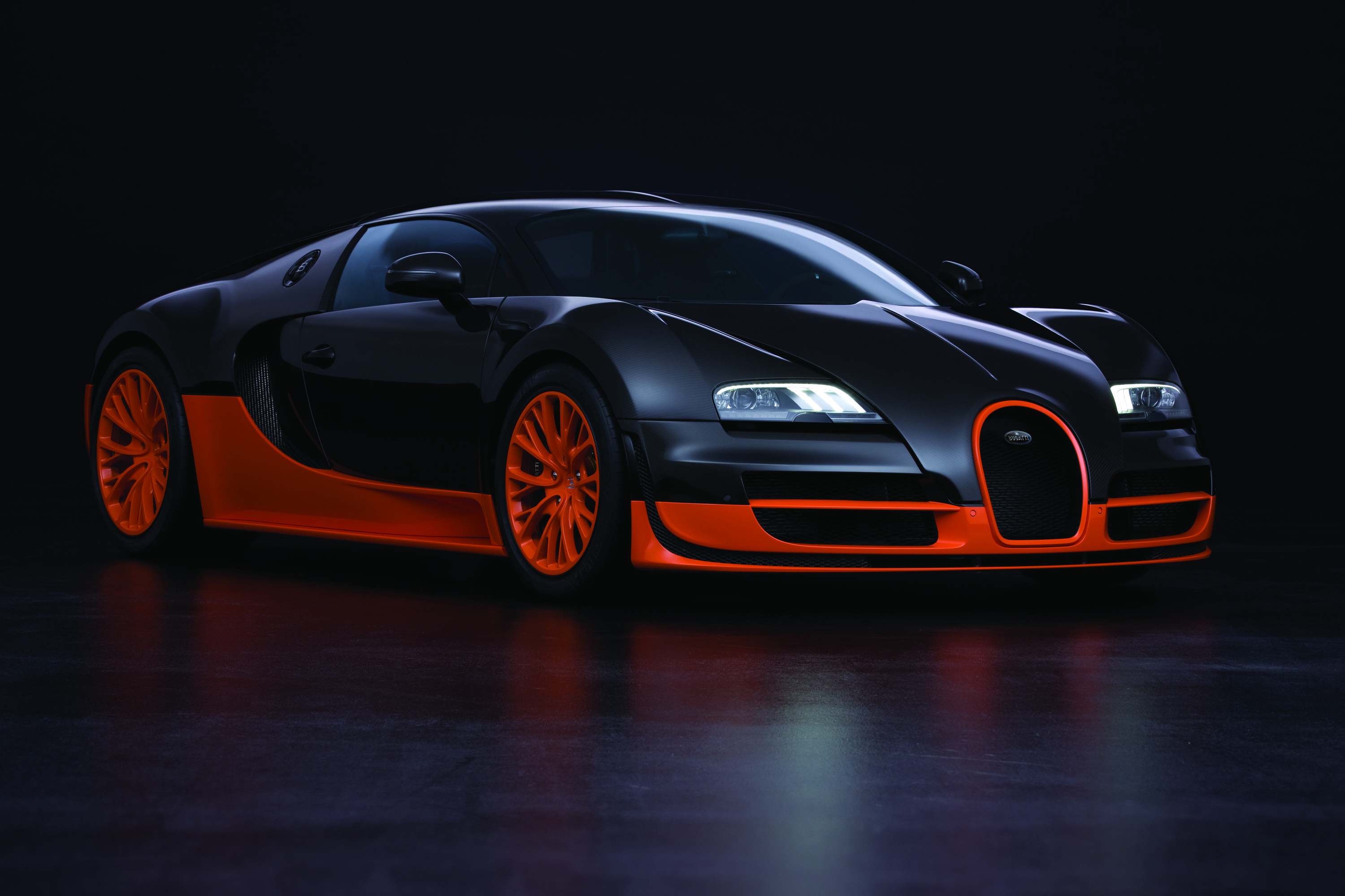 Bugatti Veyron 16.4 Super Sport photo #1